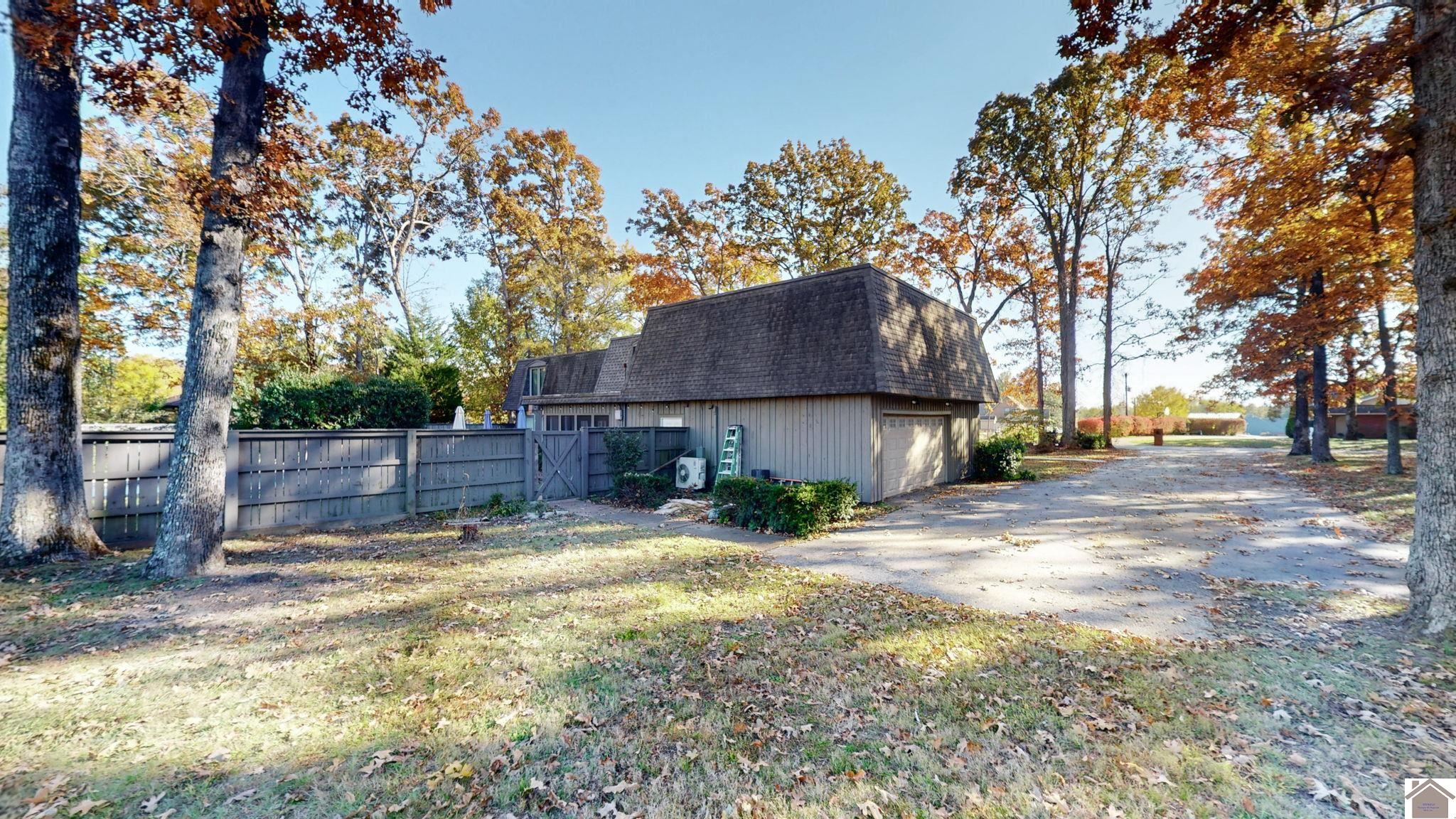 2115 Gatesborough Circle, Murray, KY 42071 Listing Photo  35