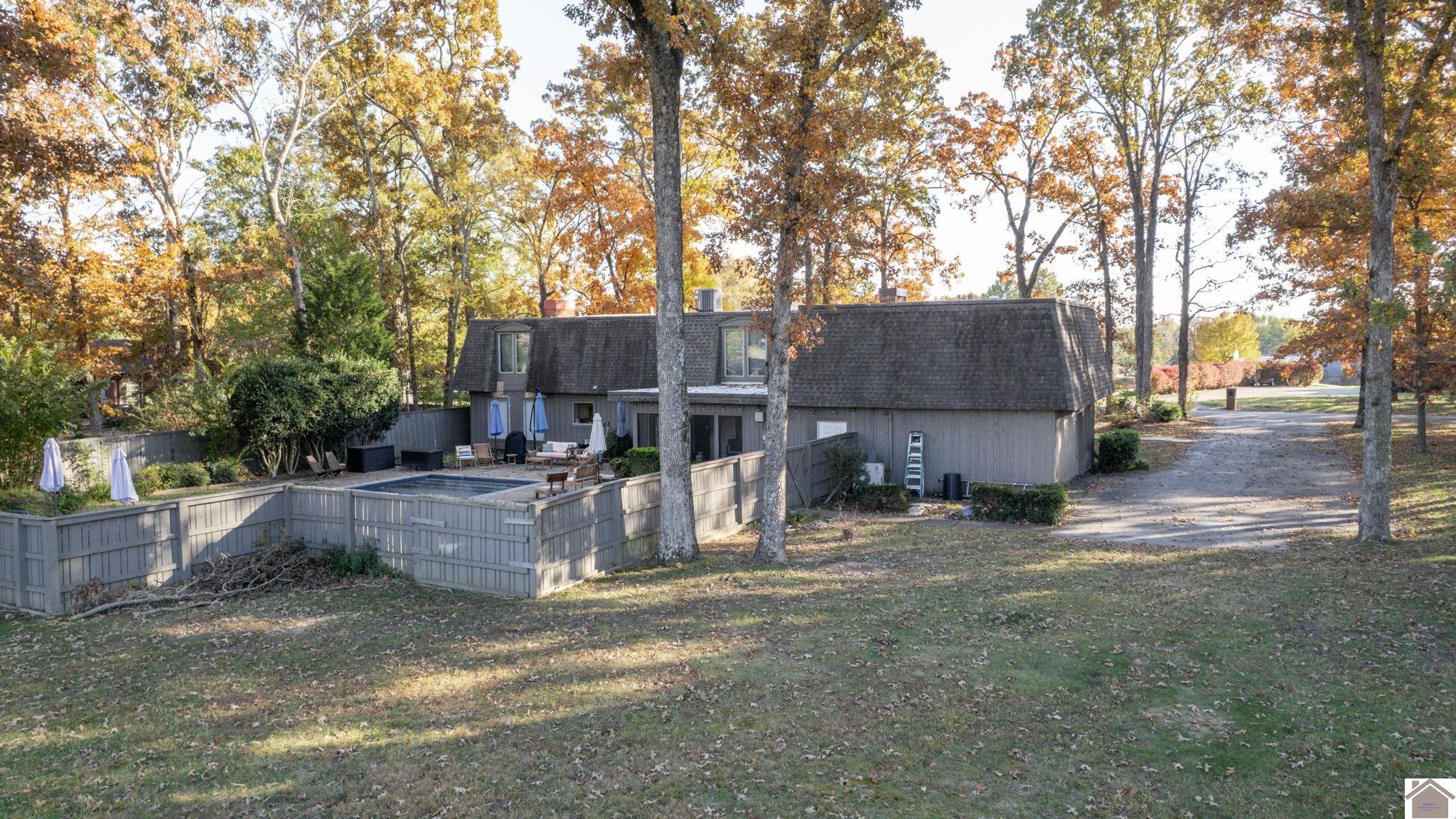 2115 Gatesborough Circle, Murray, KY 42071 Listing Photo  41