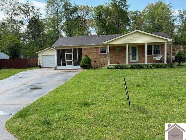 135 Southern Heights, Mayfield, KY 42055 Listing Photo  1