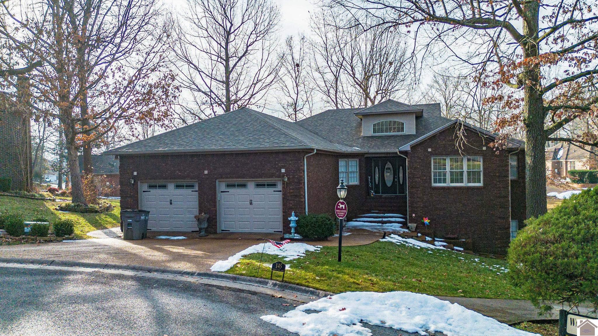 145 Forest View Cove