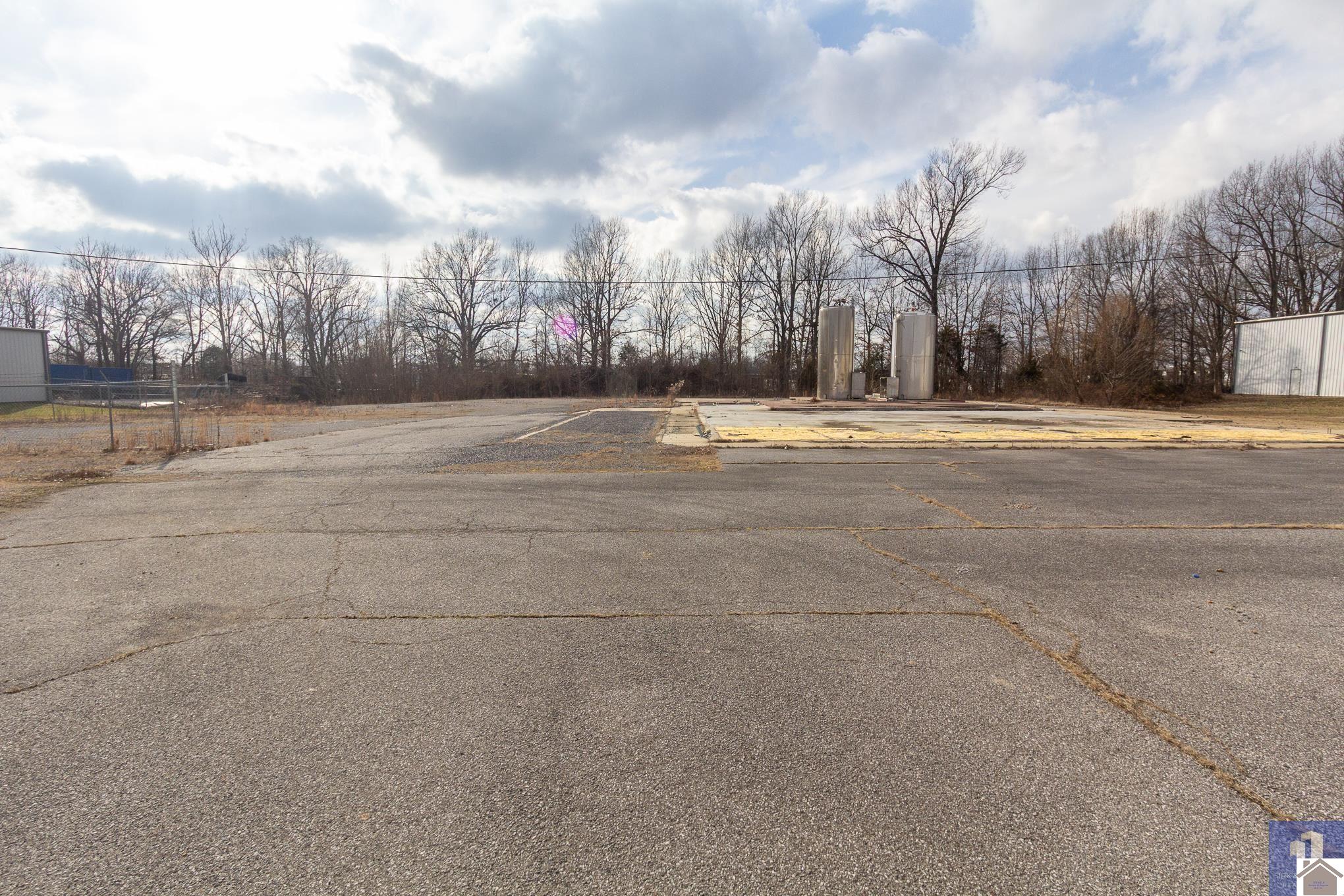 3865 Industrial Drive, Paducah, KY 42001 Listing Photo  5