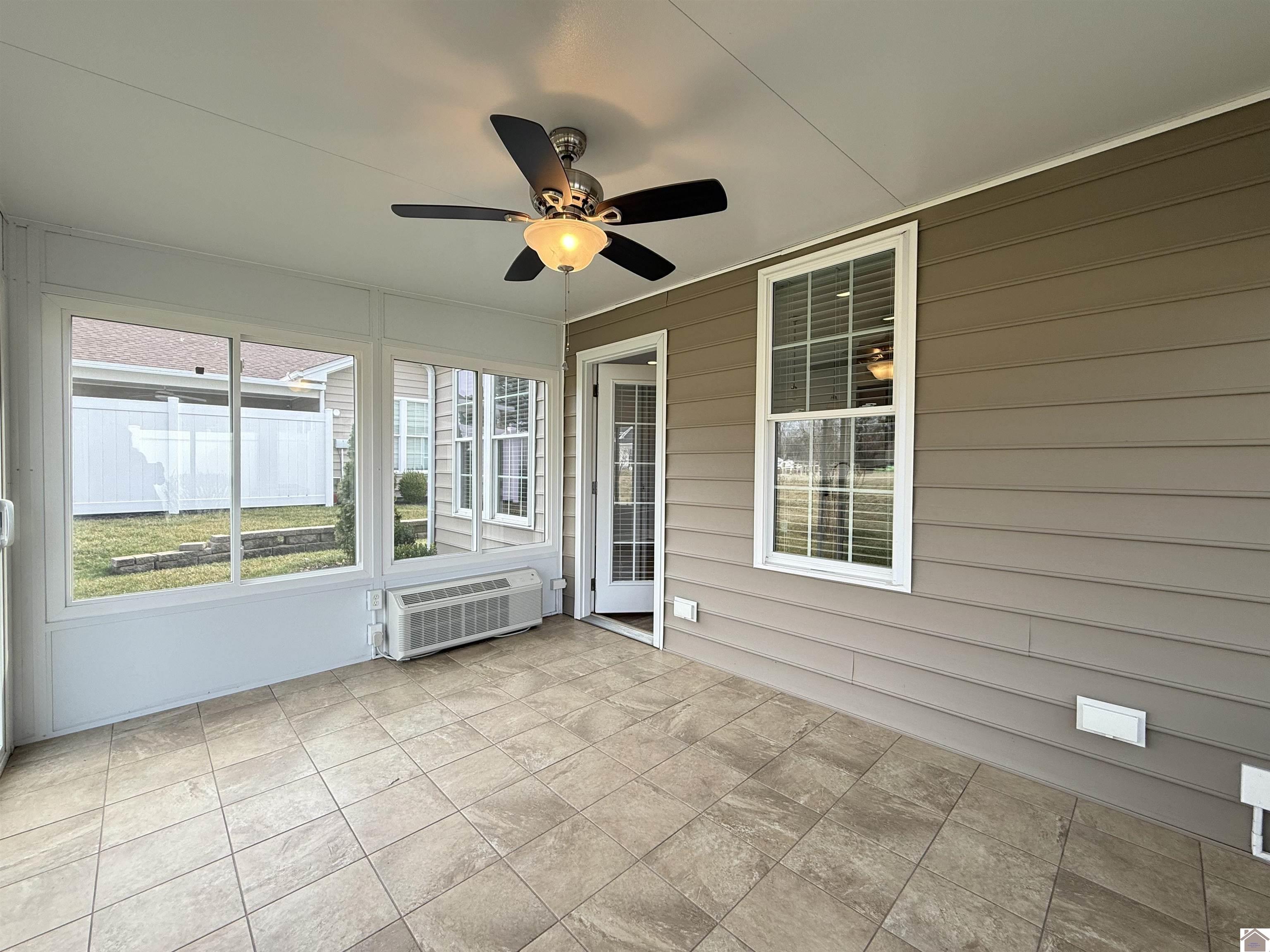 407 Villa Ridge Drive, Paducah, KY 42003 Listing Photo  18