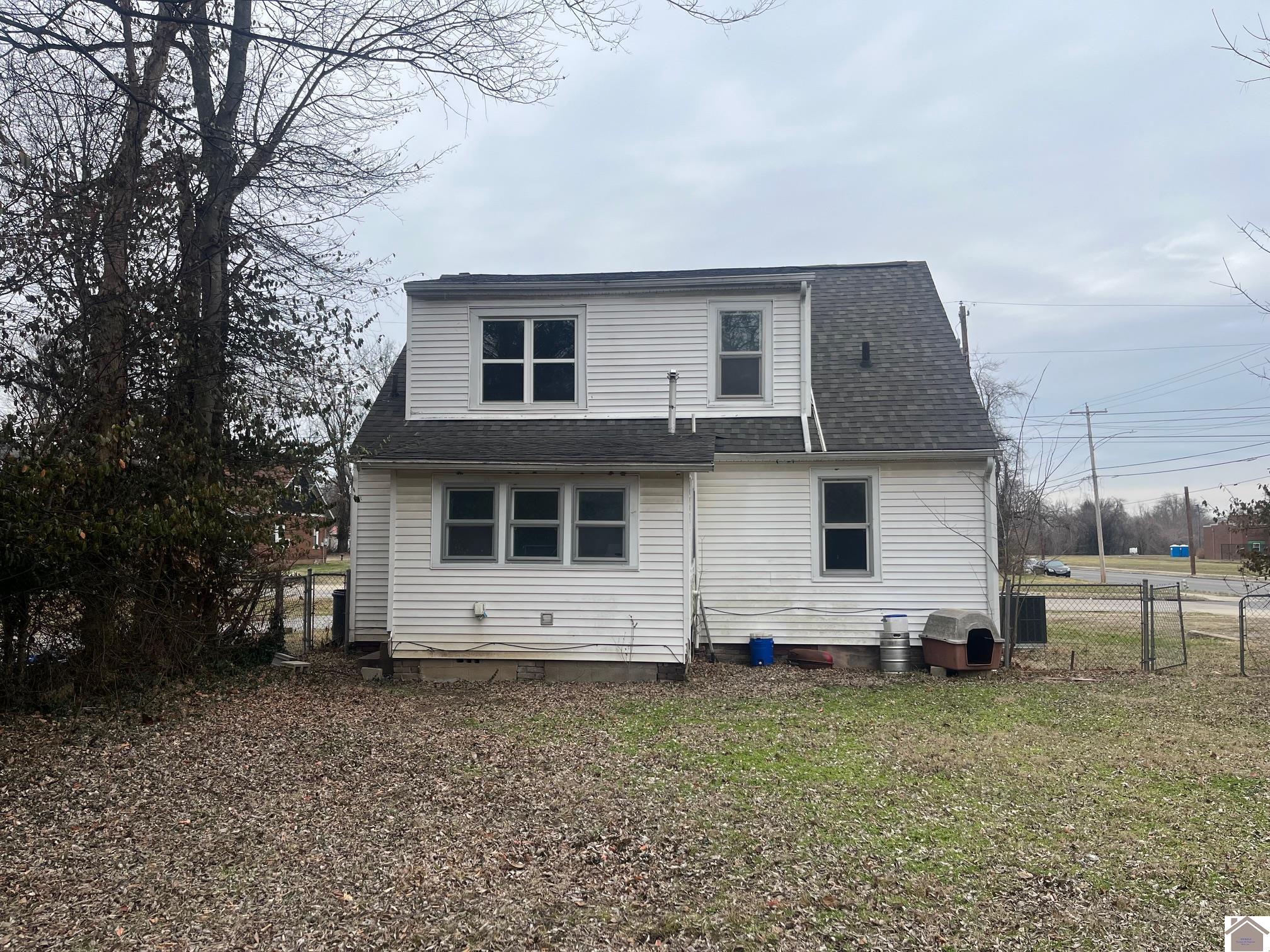 612 Elizabeth St., Paducah, KY 42003 Listing Photo  3