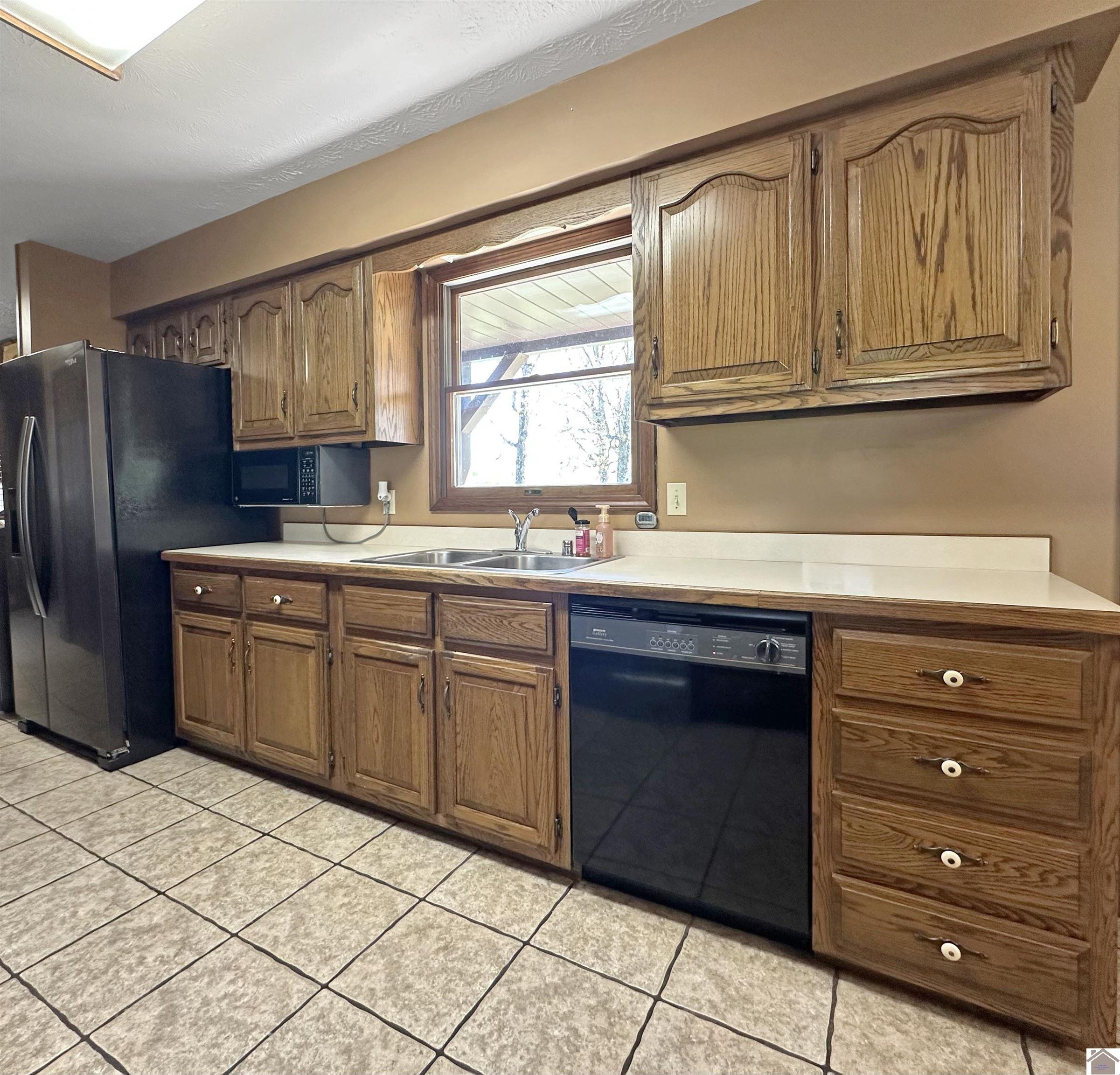2156 Poor Farm Rd, Murray, KY 42071 Listing Photo  12