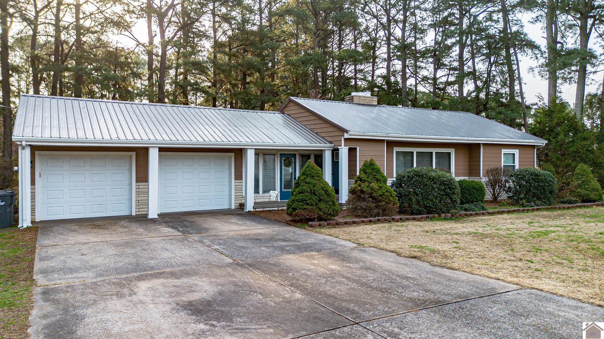 1560 Meacham Ln., Paducah, KY 42003 Listing Photo  1