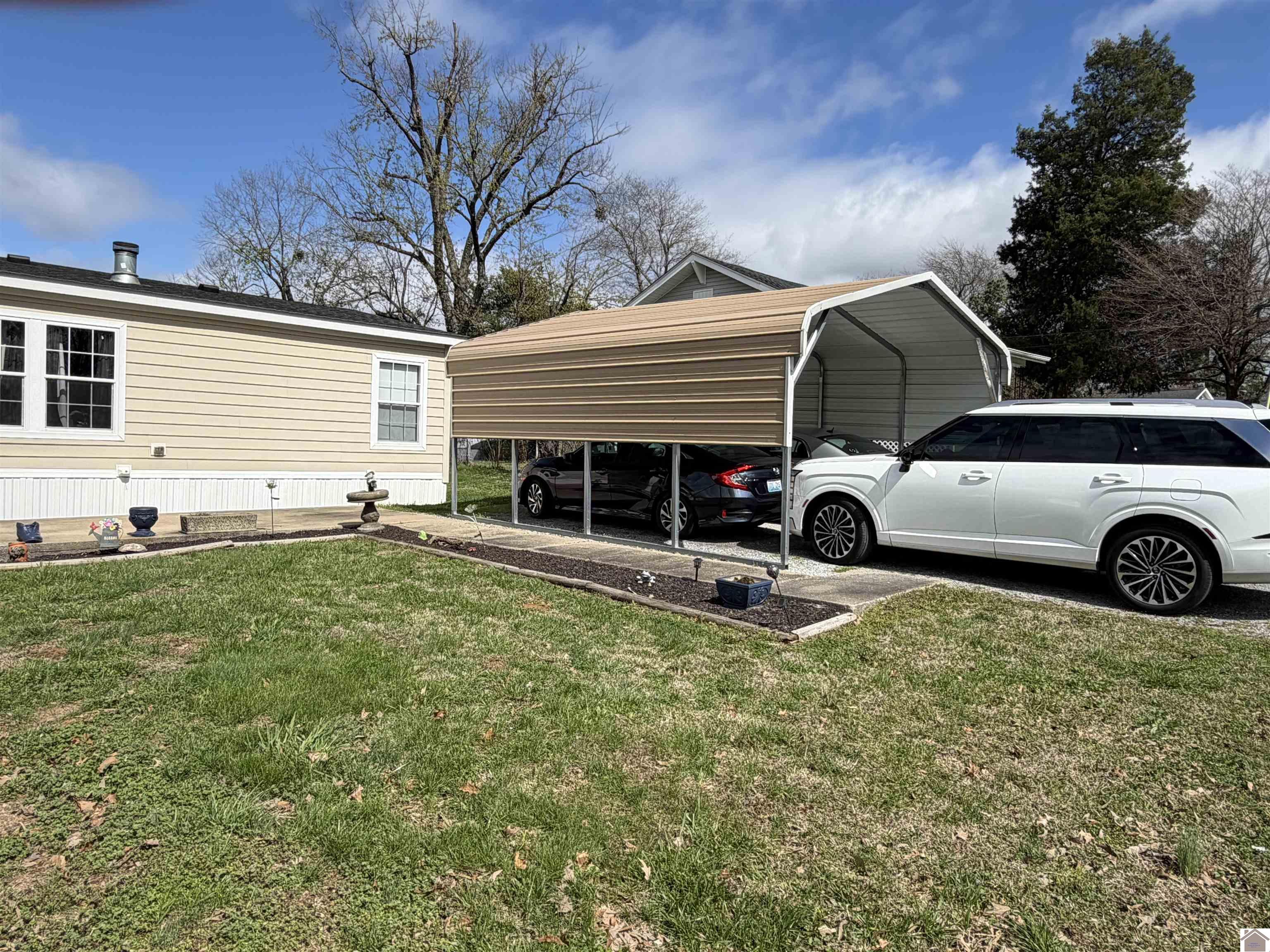 438 Denver Avenue, Paducah, KY 42001 Listing Photo  2