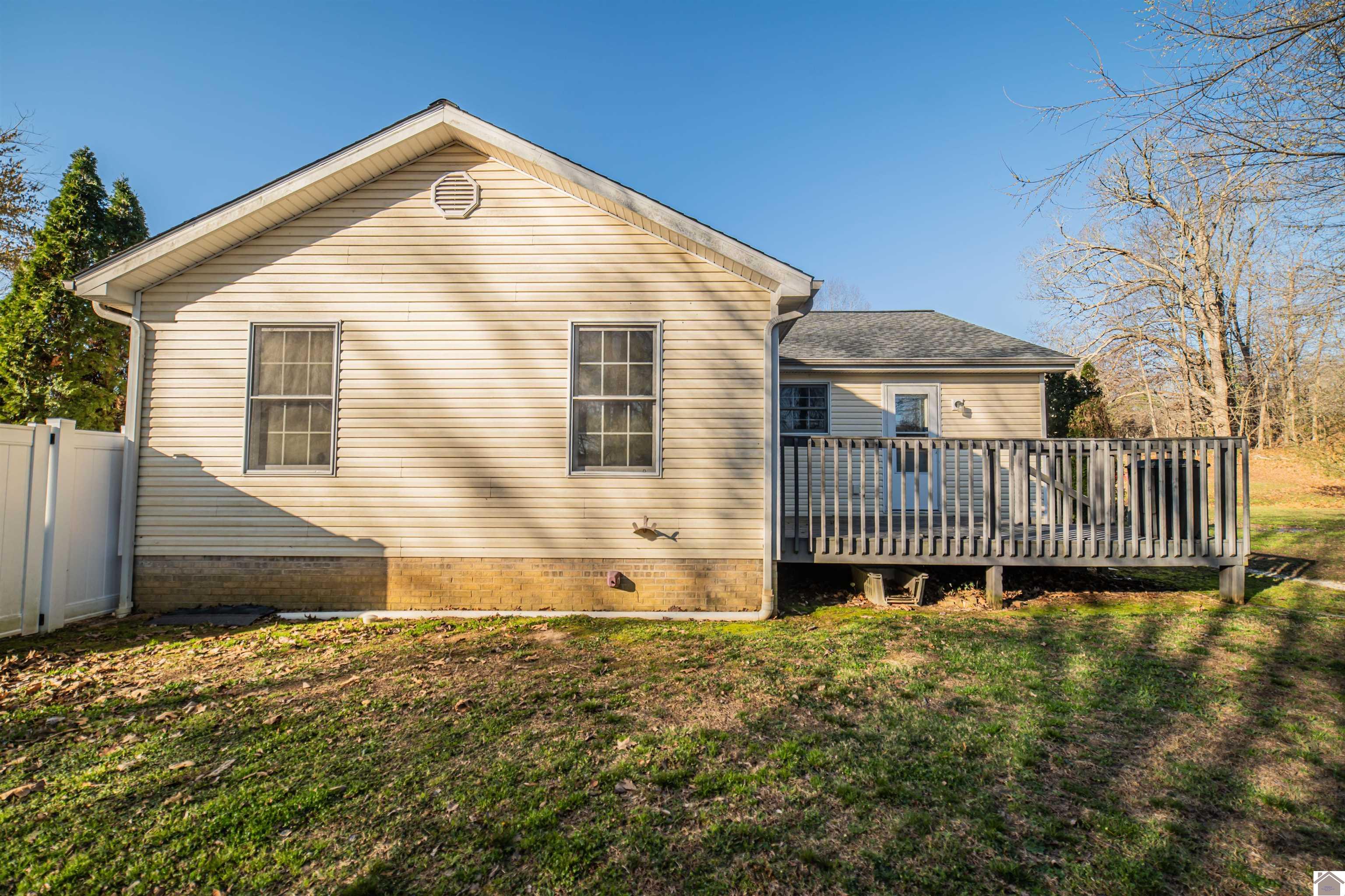 234 Japonica Drive, Paducah, KY 42003 Listing Photo  2