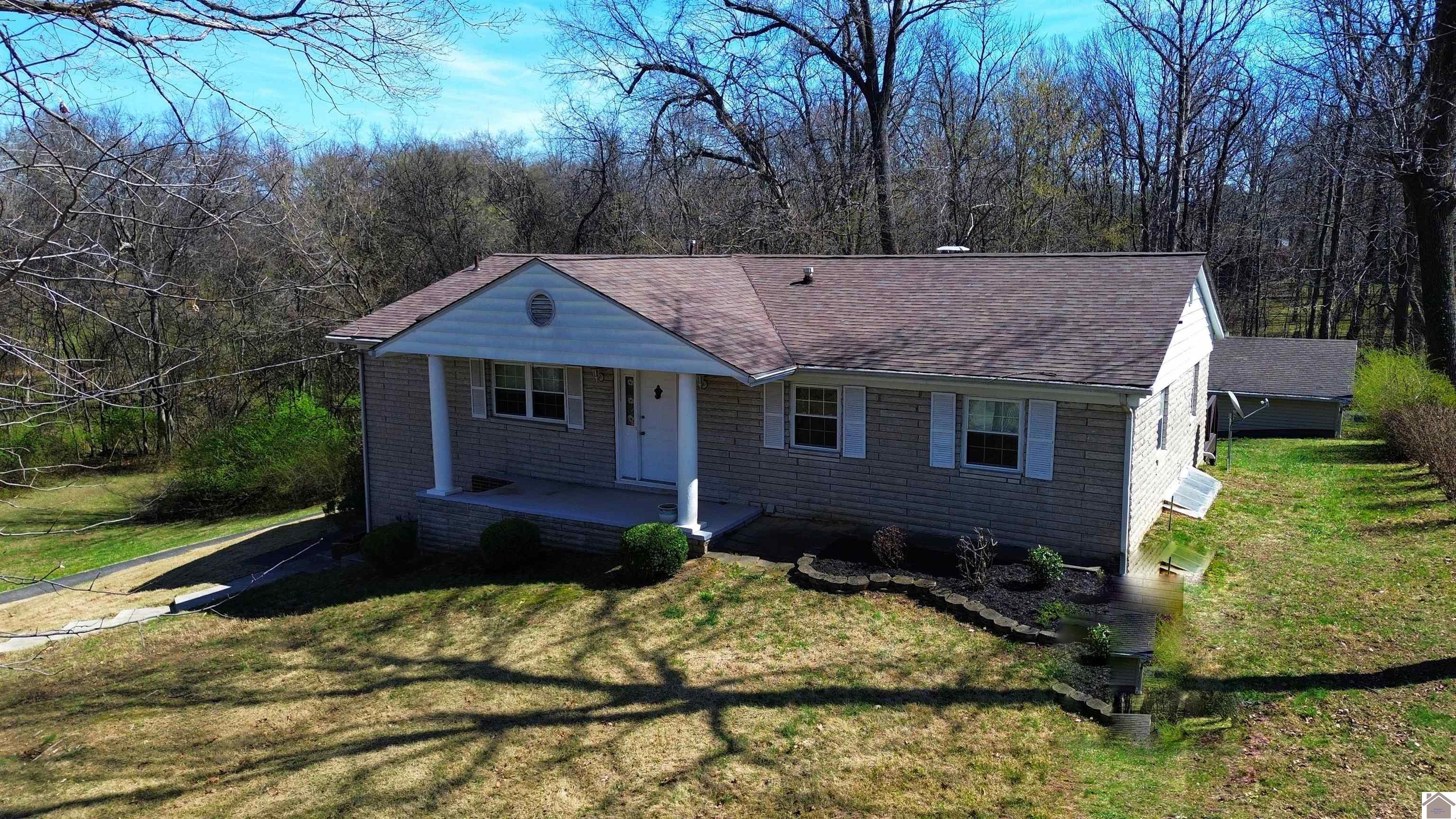 420 Highland Church Rd, Paducah, KY 42003 Listing Photo  2