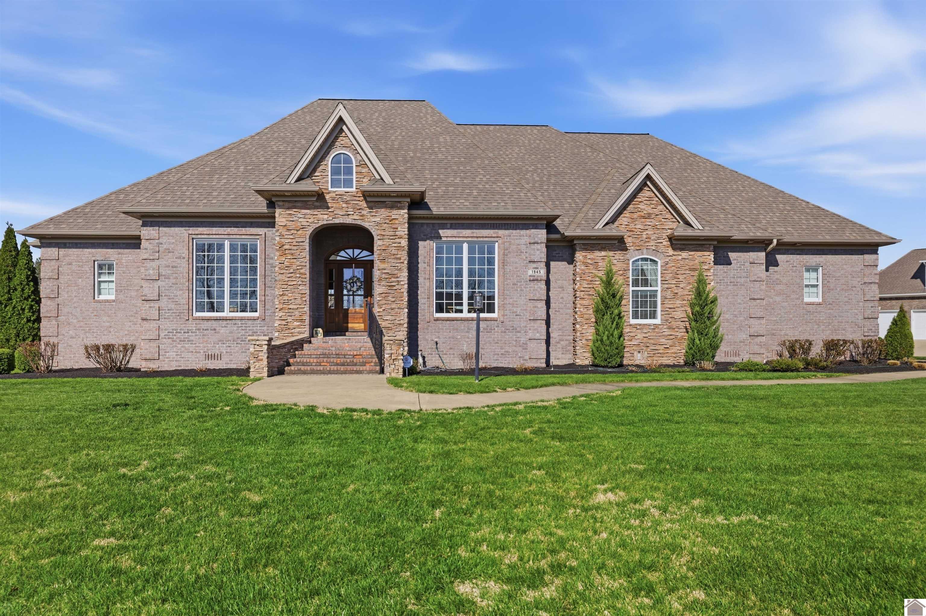1945 Deerhaven, Paducah, KY 42001 Listing Photo  1
