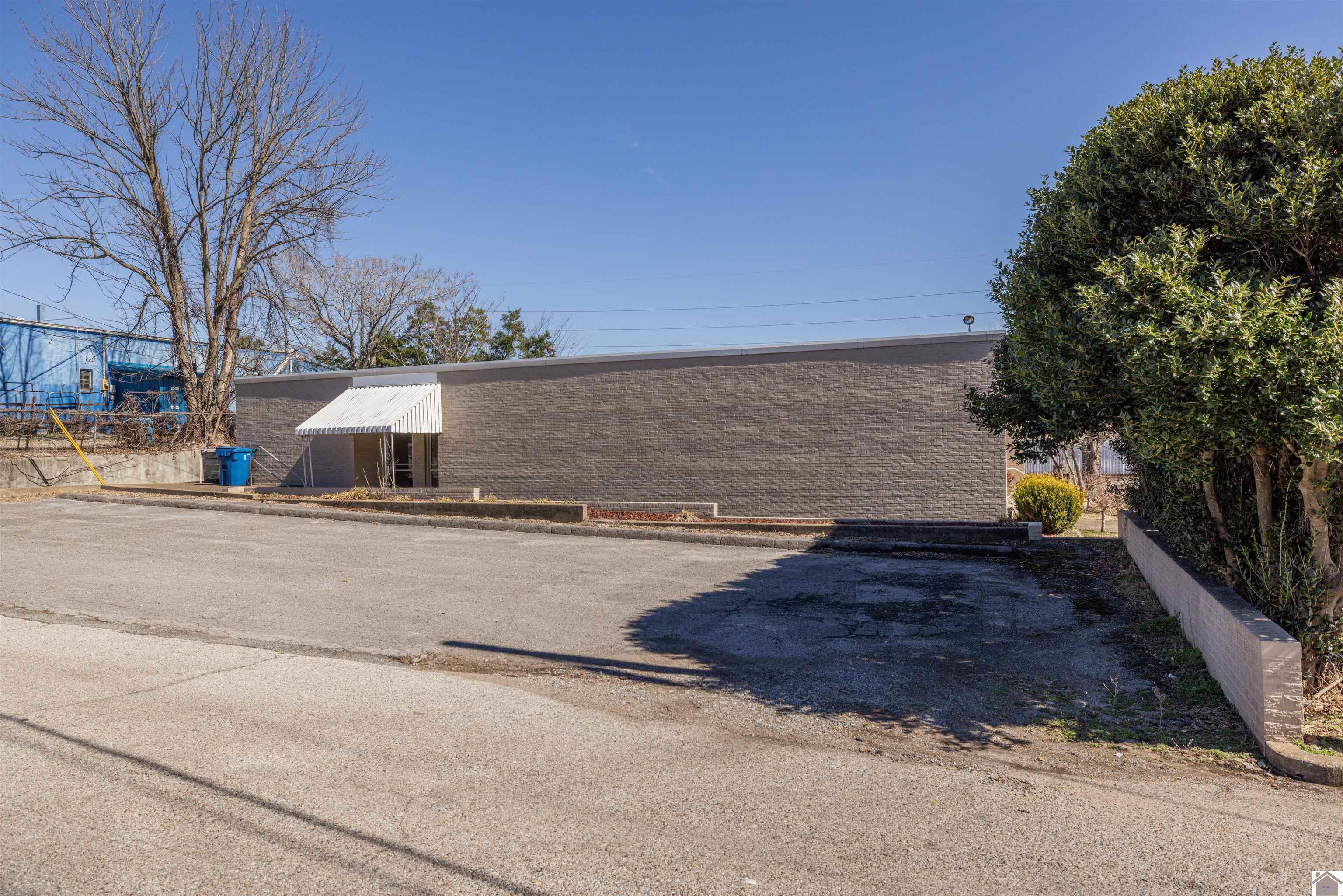 206 Maple Street, Murray, KY 42071 Listing Photo  4
