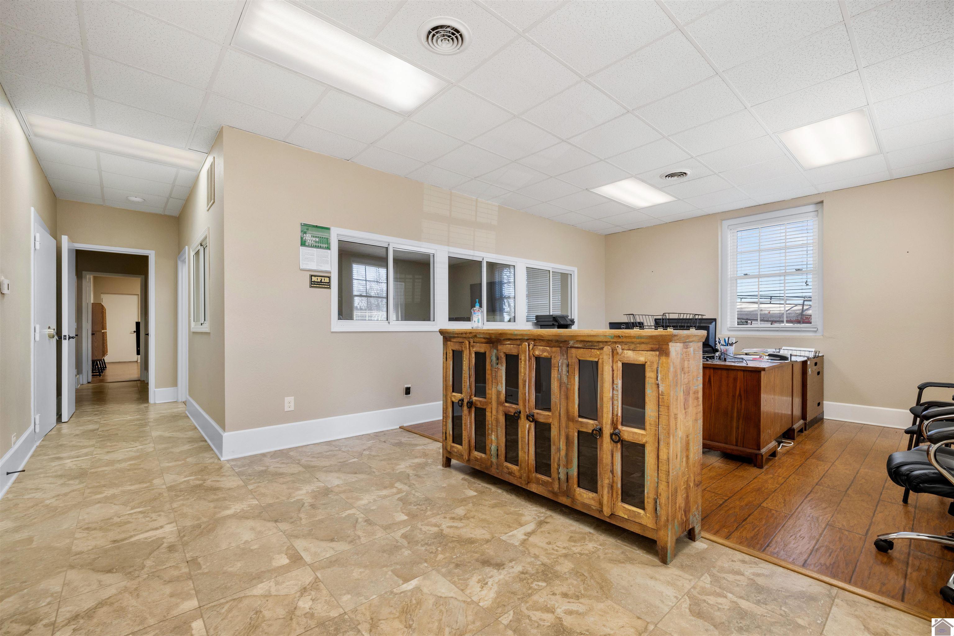 206 Maple Street, Murray, KY 42071 Listing Photo  8