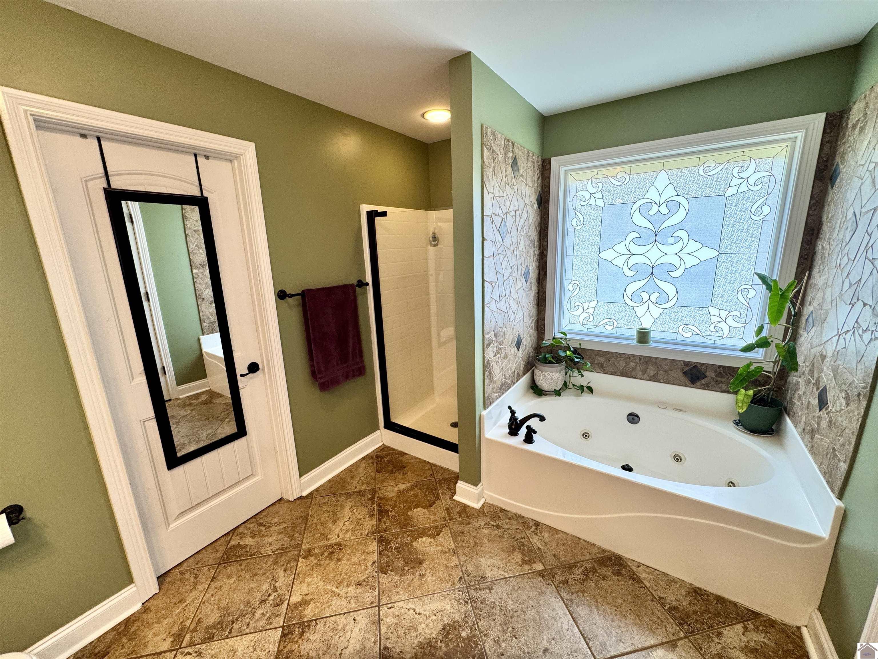 7020 Dana Drive, West Paducah, KY 42086 Listing Photo  18