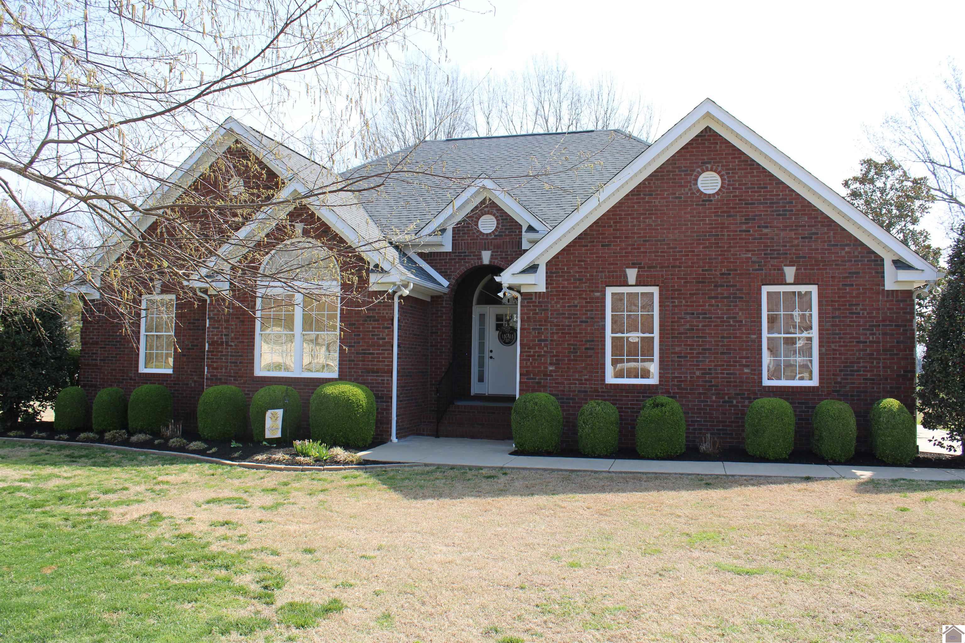 7020 Dana Drive, West Paducah, KY 42086 Listing Photo  3