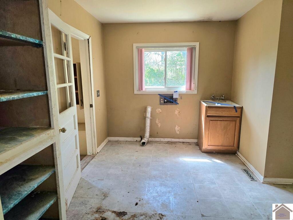 300 4th Street, Hazel, KY 42049 Listing Photo  7