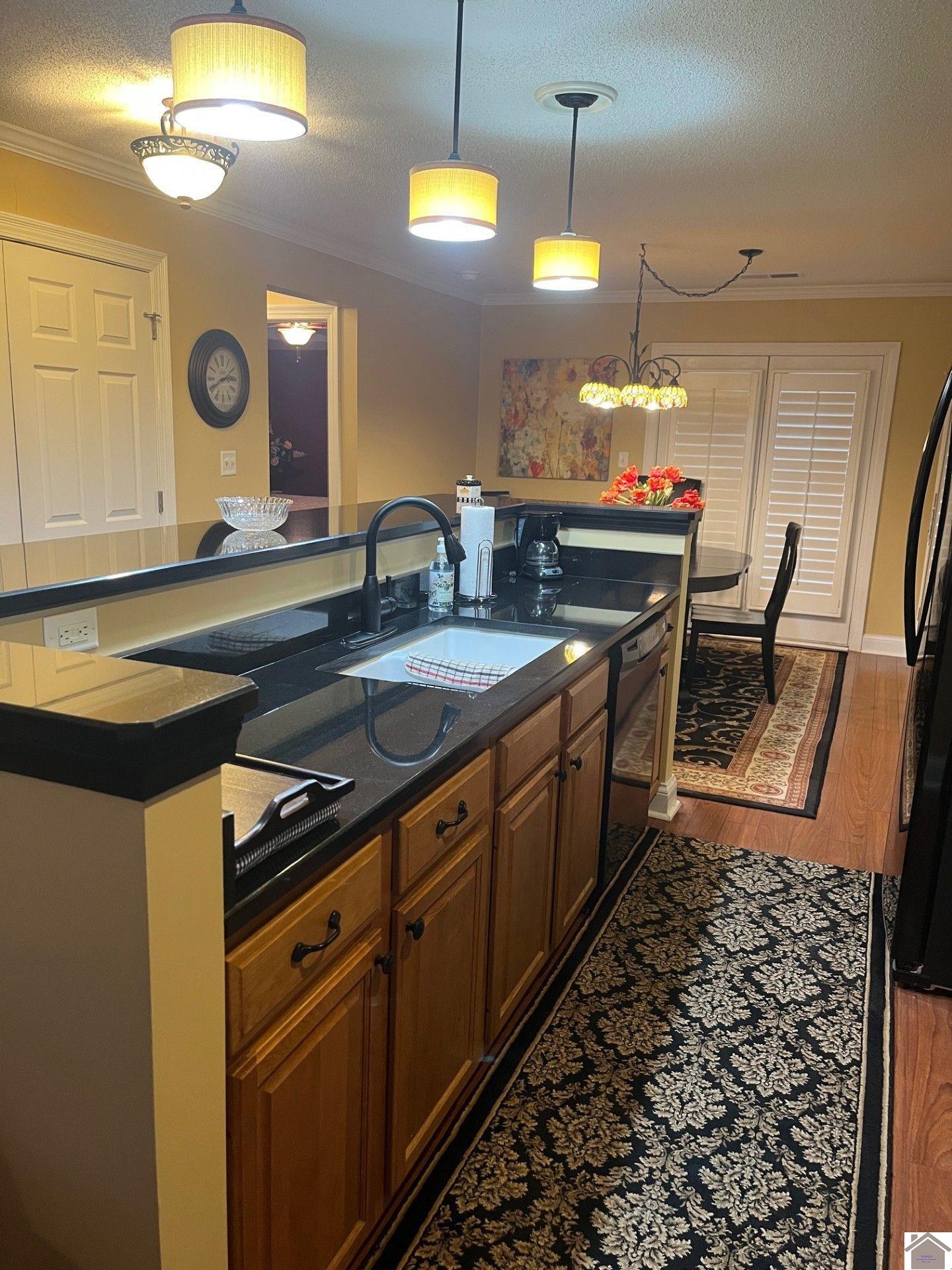 2308 W Park Drive, Paducah, KY 42001 Listing Photo  5