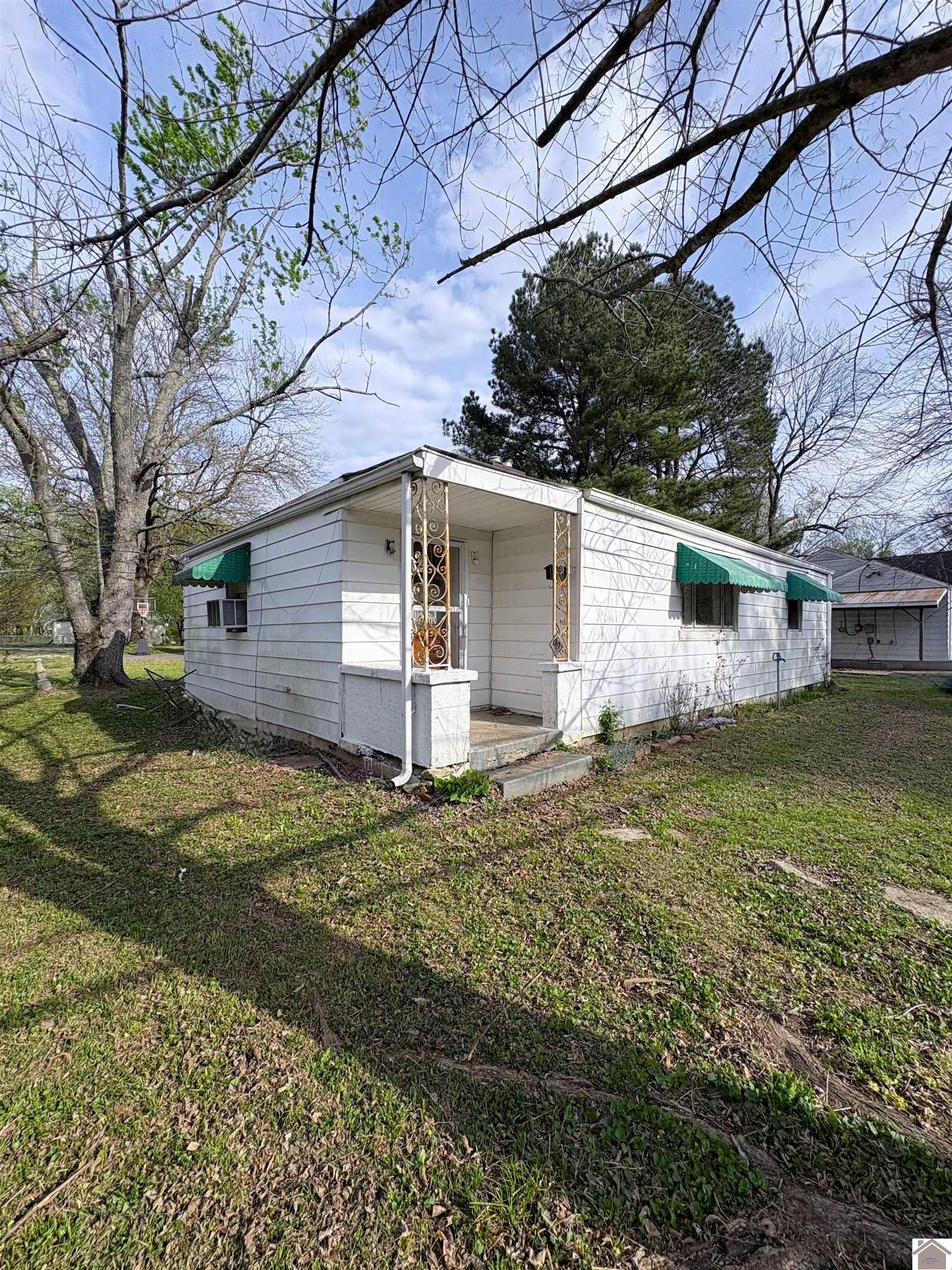 601 Broad St., Murray, KY 42071 Listing Photo  2