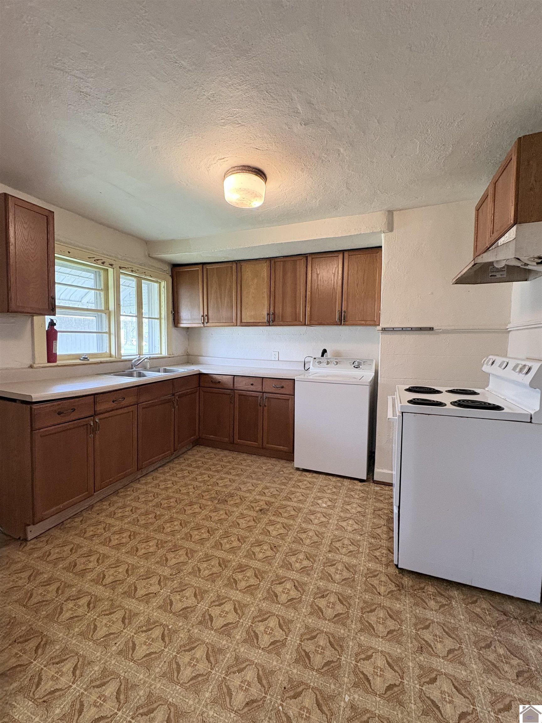601 Broad St., Murray, KY 42071 Listing Photo  11