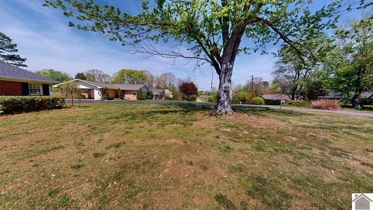 233 Edwards Dr, Paducah, KY 42003 Listing Photo  28
