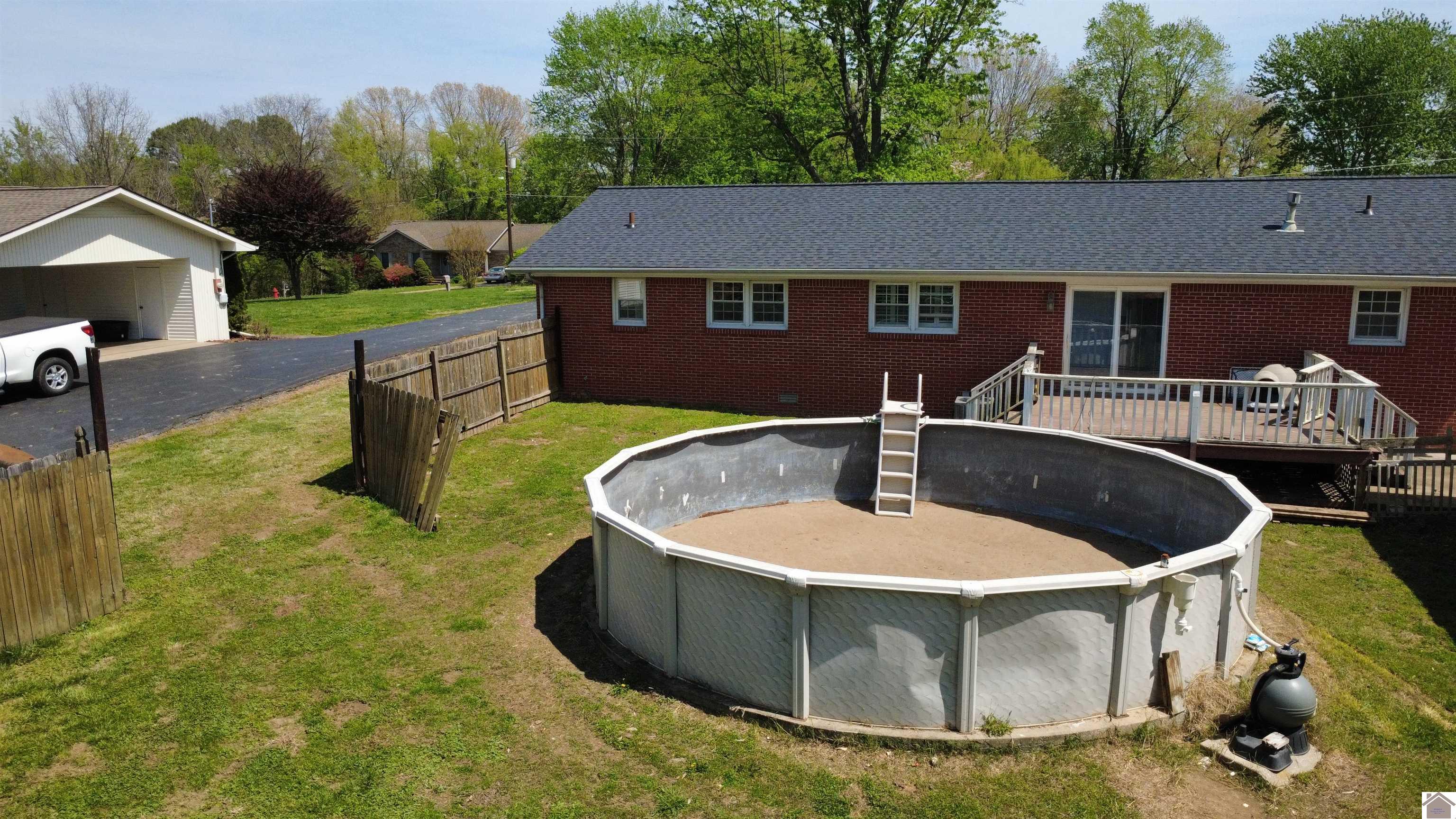 233 Edwards Dr, Paducah, KY 42003 Listing Photo  35