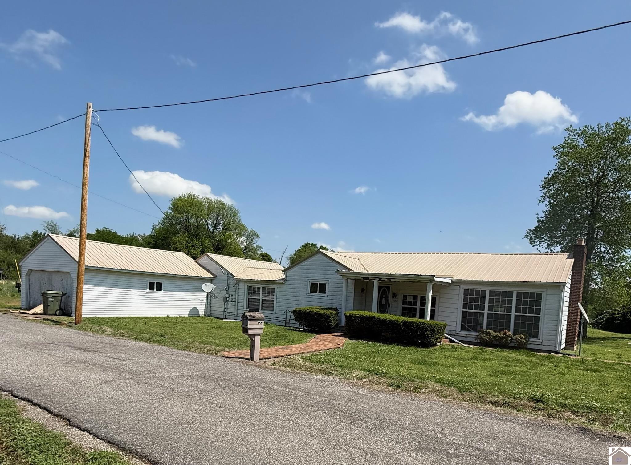 186 Exchange, Wingo, KY 42088 Listing Photo  1