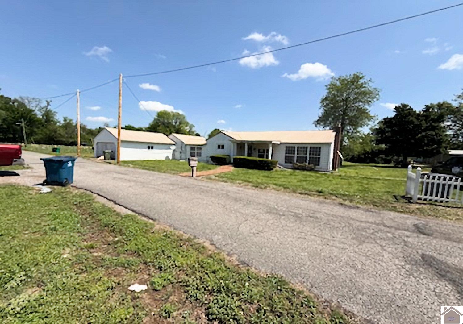 186 Exchange, Wingo, KY 42088 Listing Photo  2