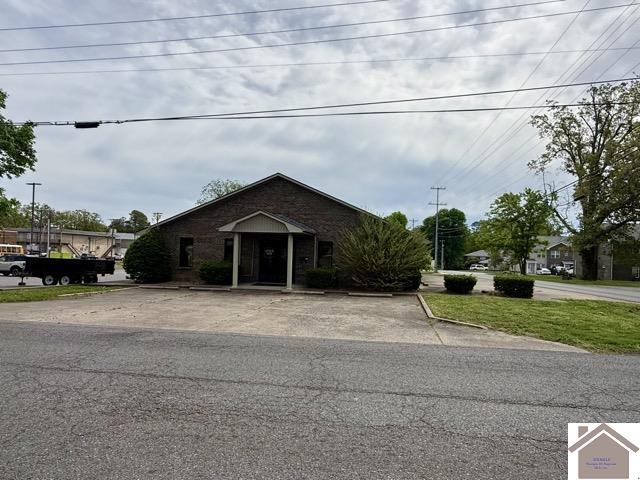 109 S 15th St, Murray, KY 42071 Listing Photo  1