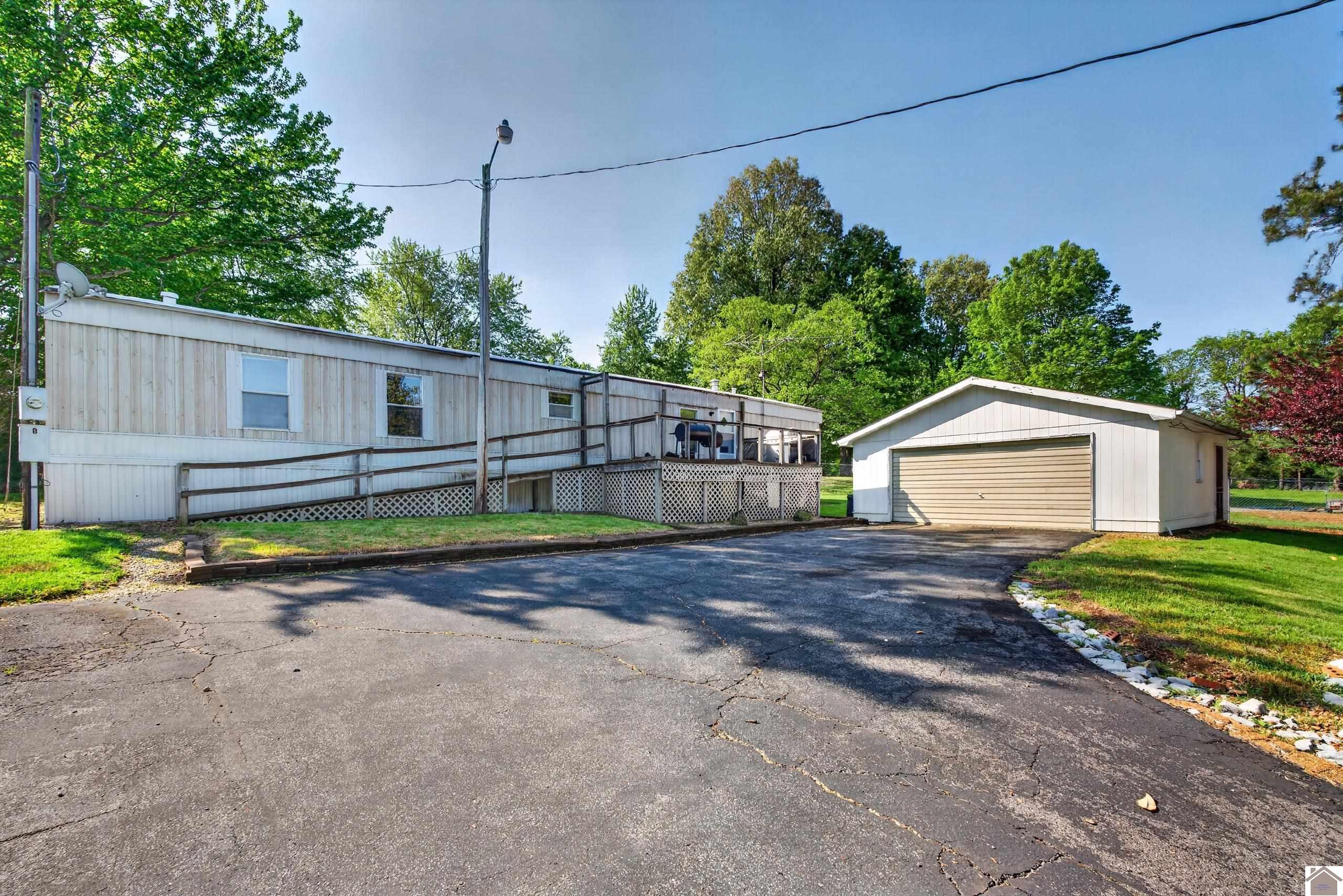4080 Lovelaceville Road, Paducah, KY 42001 Listing Photo  14