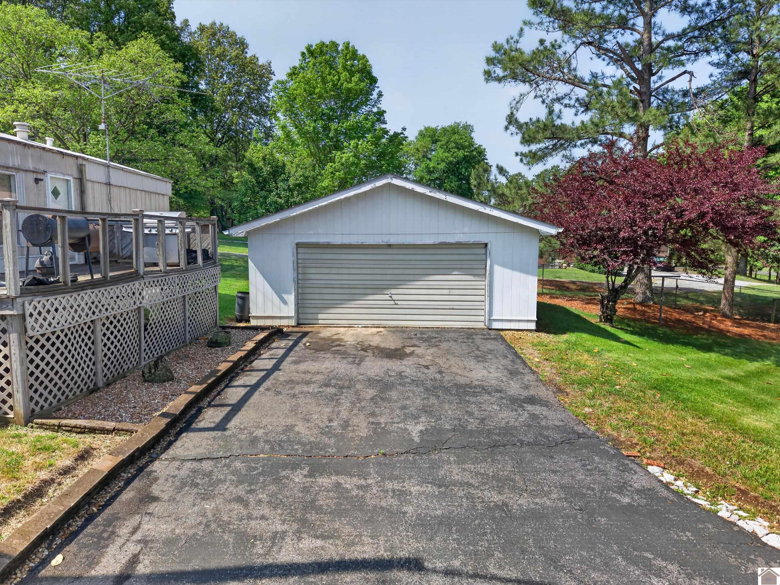 4080 Lovelaceville Road, Paducah, KY 42001 Listing Photo  20