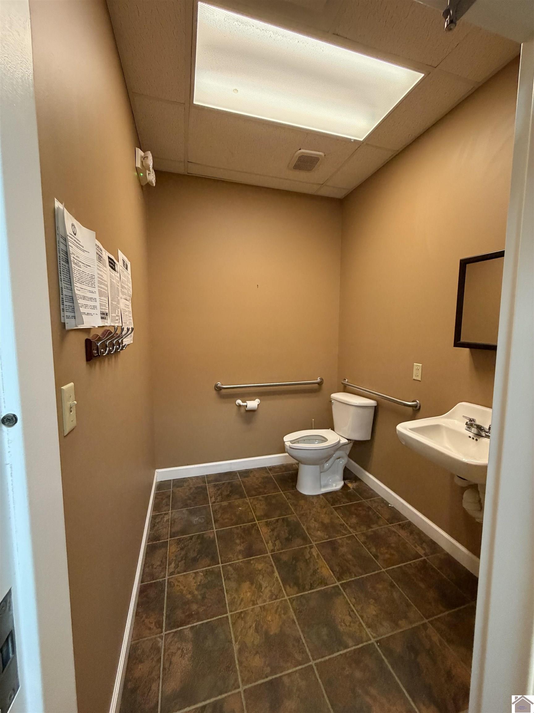 5134 Hinkleville Rd, Paducah, KY 42001 Listing Photo  27