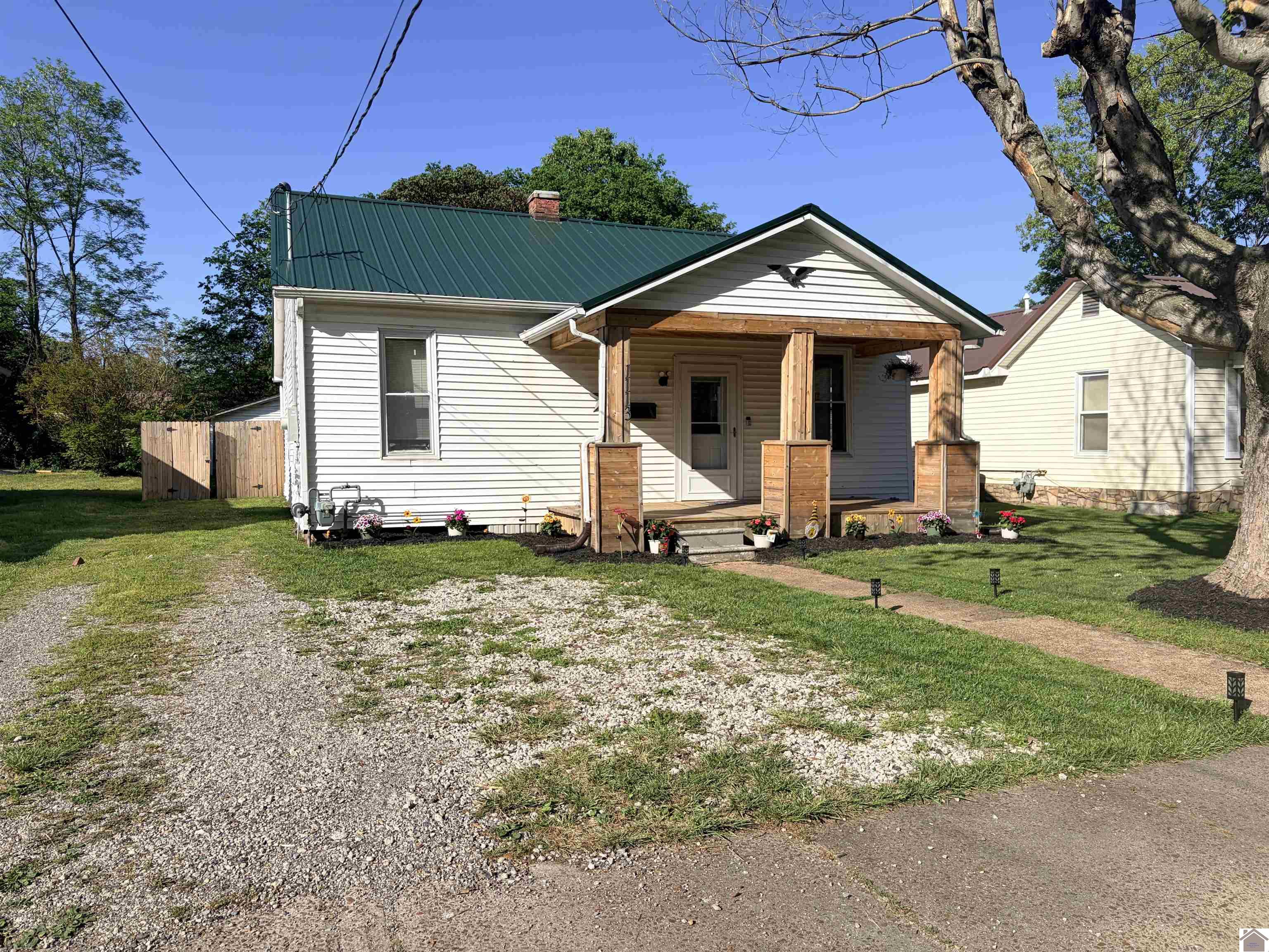 1113 Markham, Paducah, KY 42002 Listing Photo  2