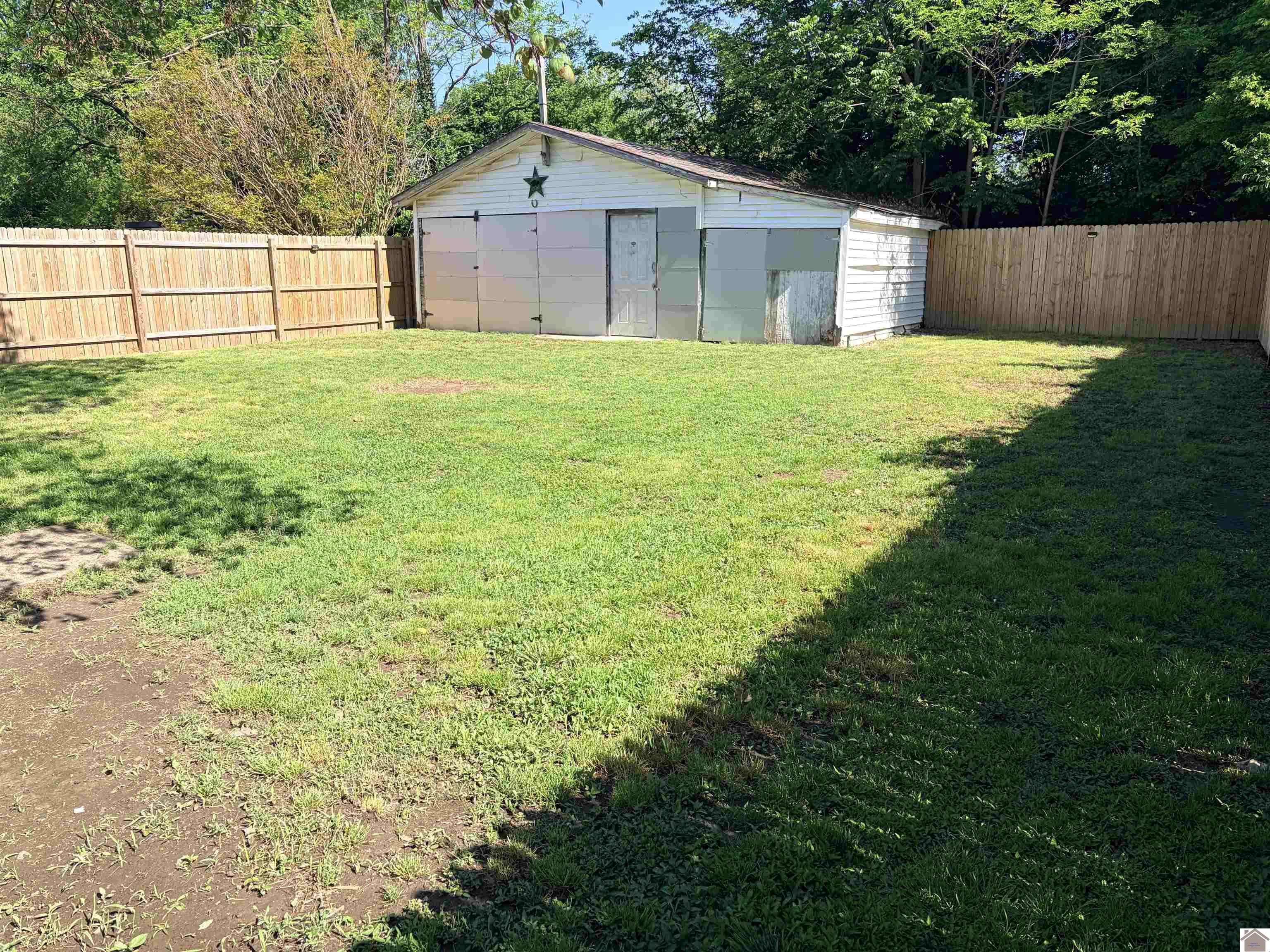 1113 Markham, Paducah, KY 42002 Listing Photo  6