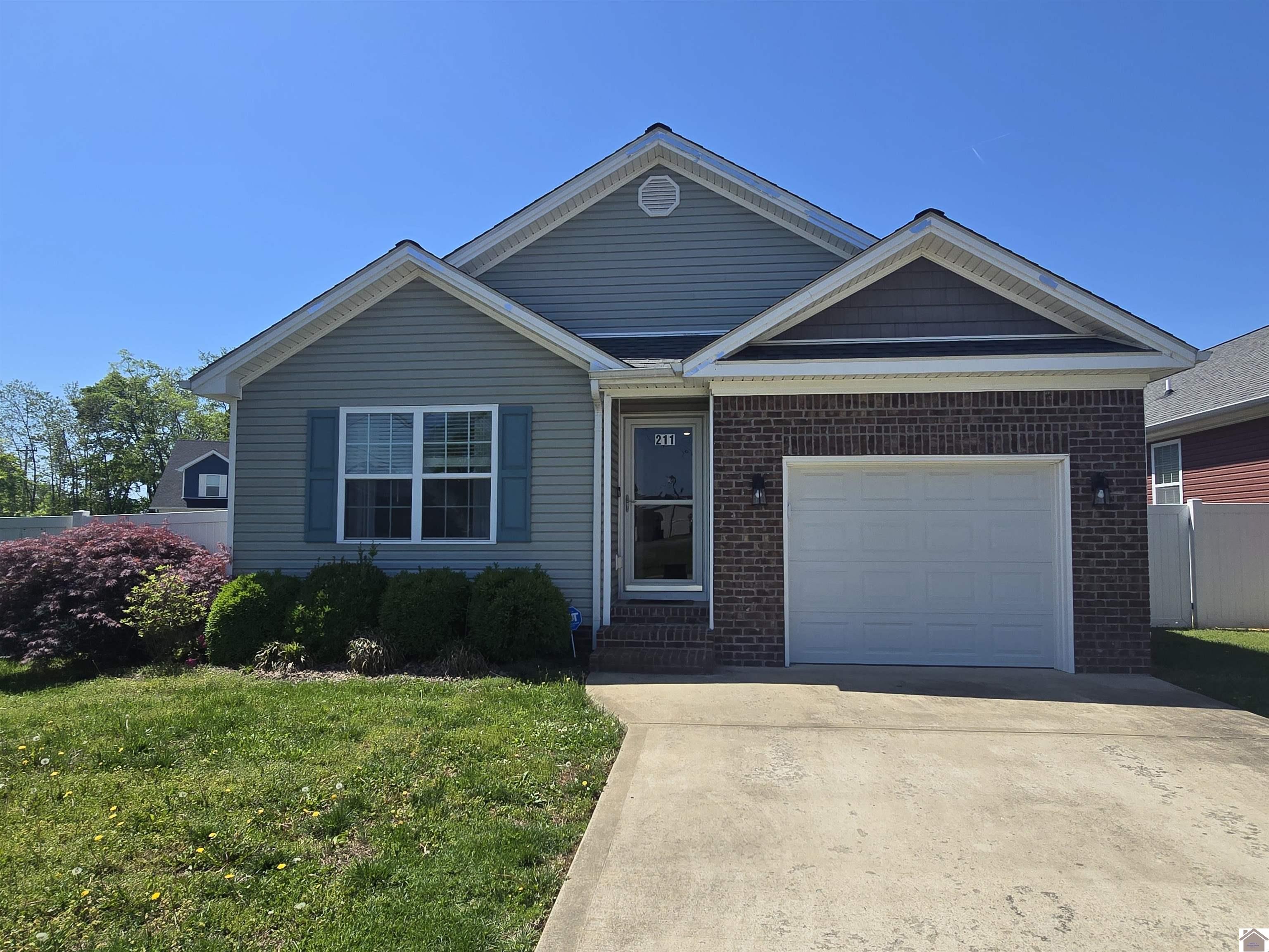 211 Eagle Cove, Hopkinsville, KY 42240 Listing Photo  1