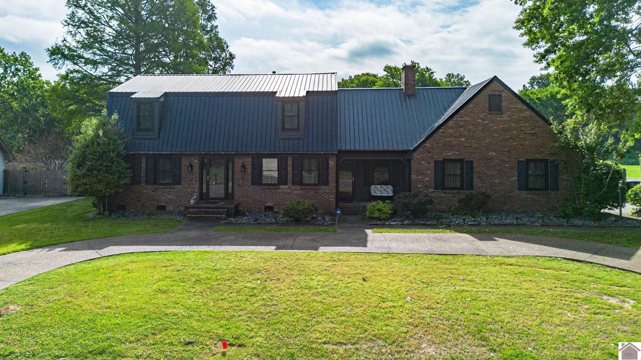 2020 Natchez Lane, Paducah, KY 42001 Listing Photo  1