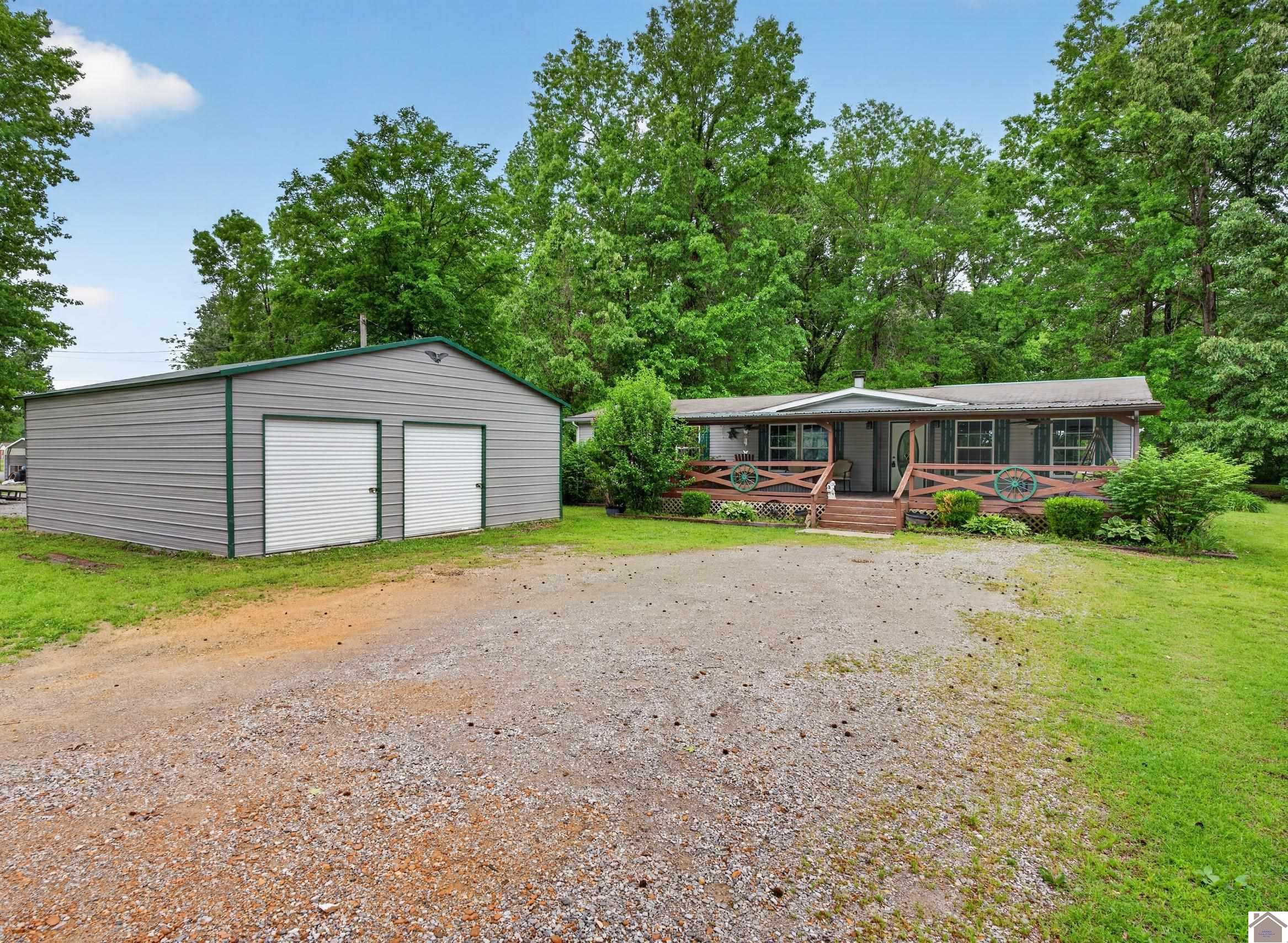 1911 Husband Road, Paducah, KY 42003 Listing Photo  1
