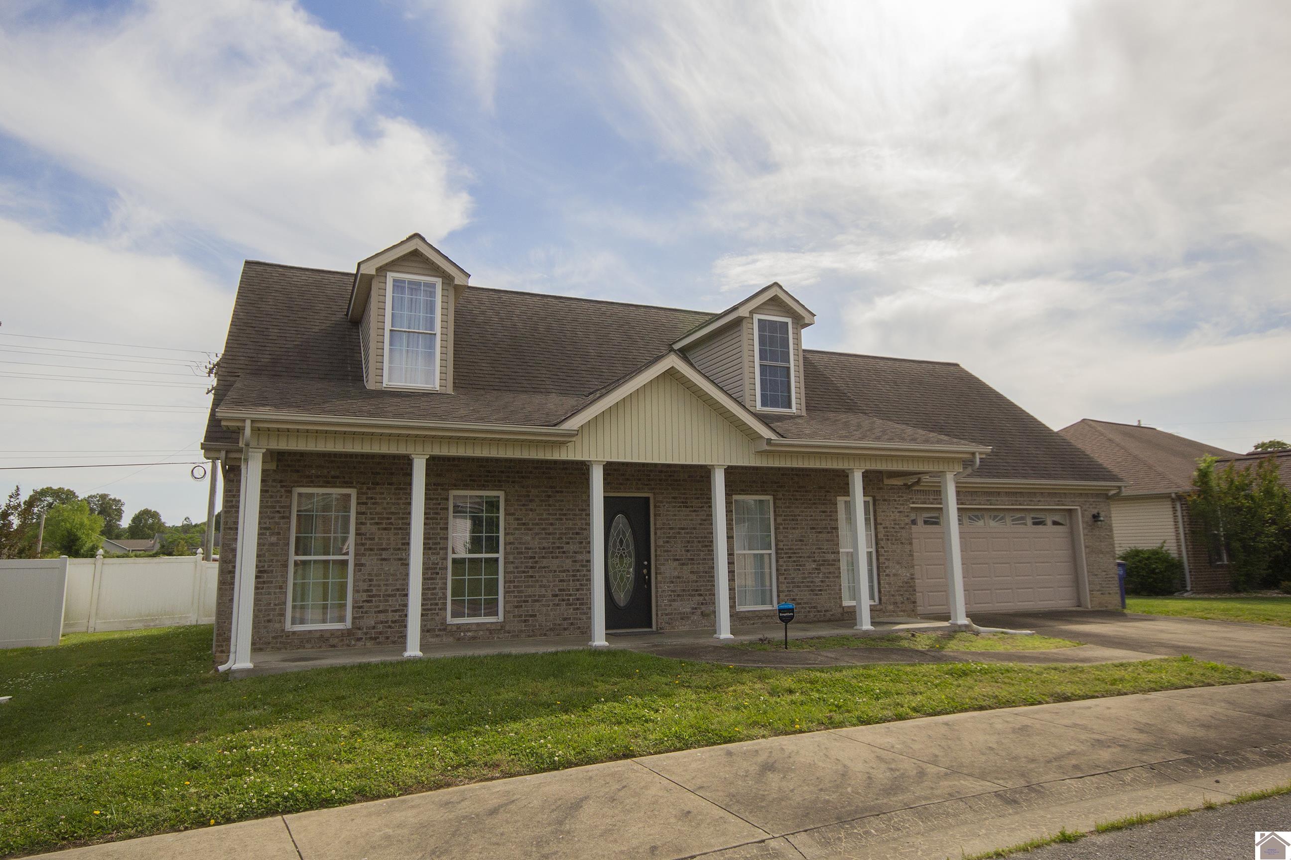 2622 Legends, Paducah, KY 42001 Listing Photo  1