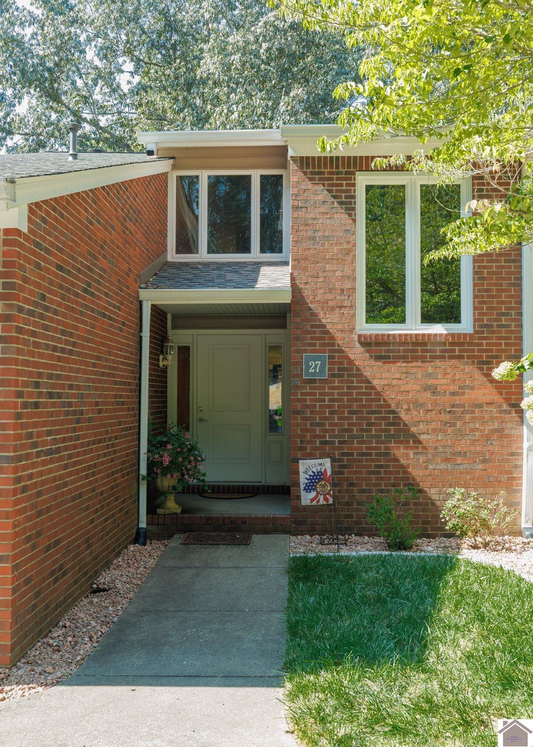27 Meadowlink, Paducah, KY 42001 Listing Photo  2