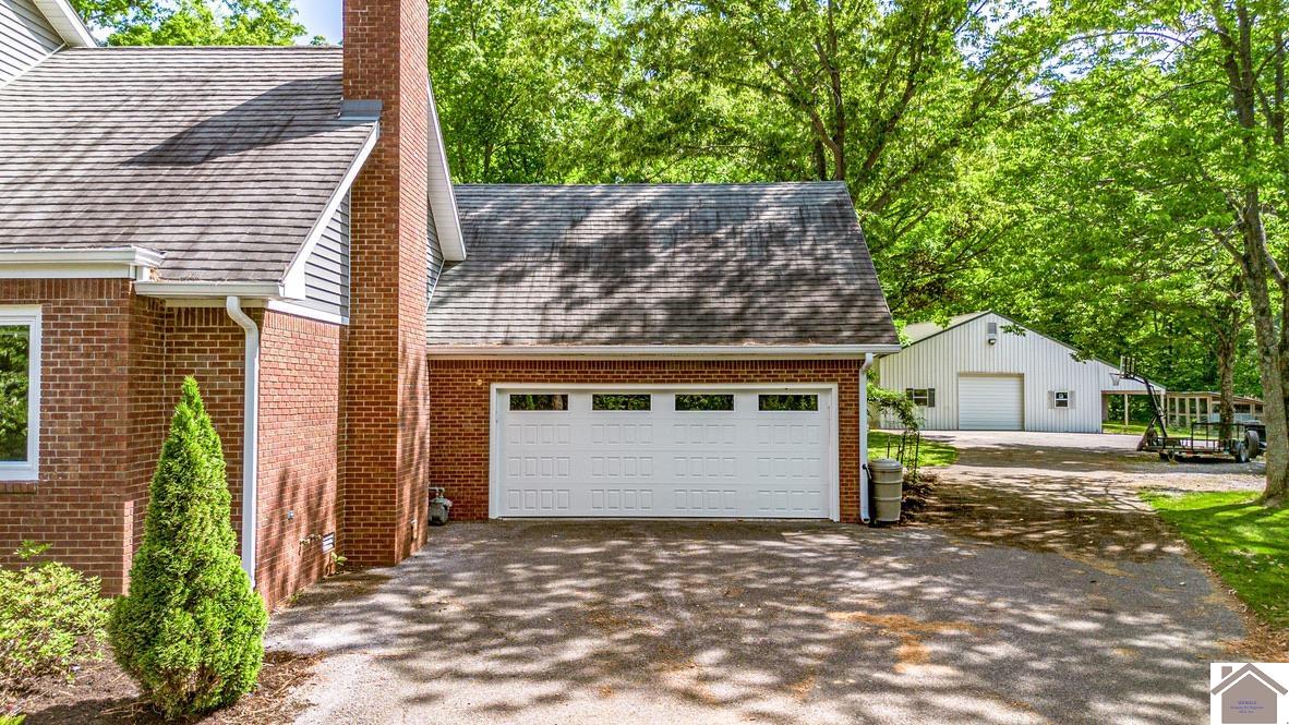 19 Greenwood Place, Paducah, KY 42003 Listing Photo  3