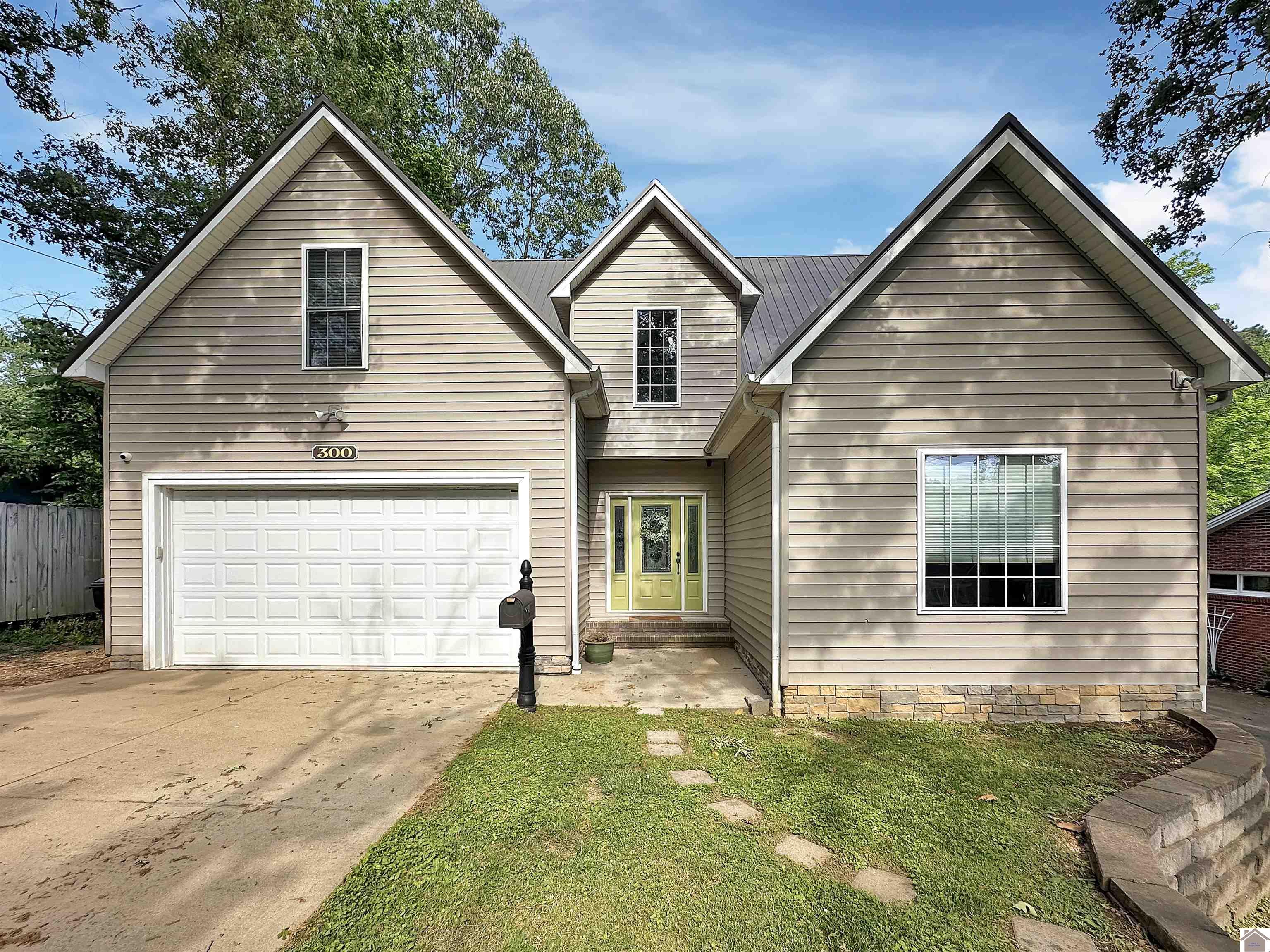 300 N 8th St Murray KY 42071