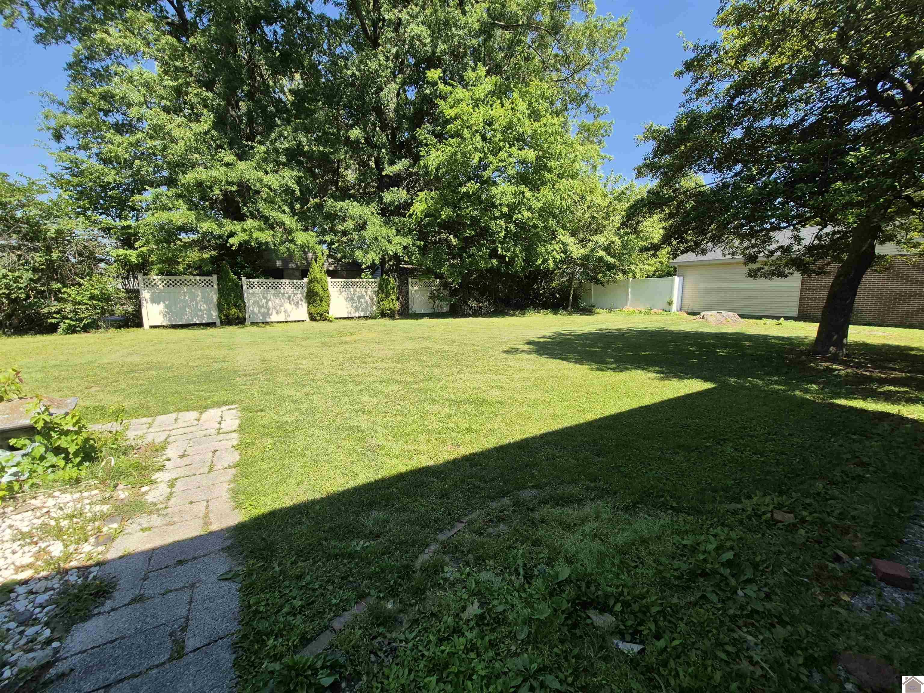 300 Cardinal Ln, Paducah, KY 42001 Listing Photo  34