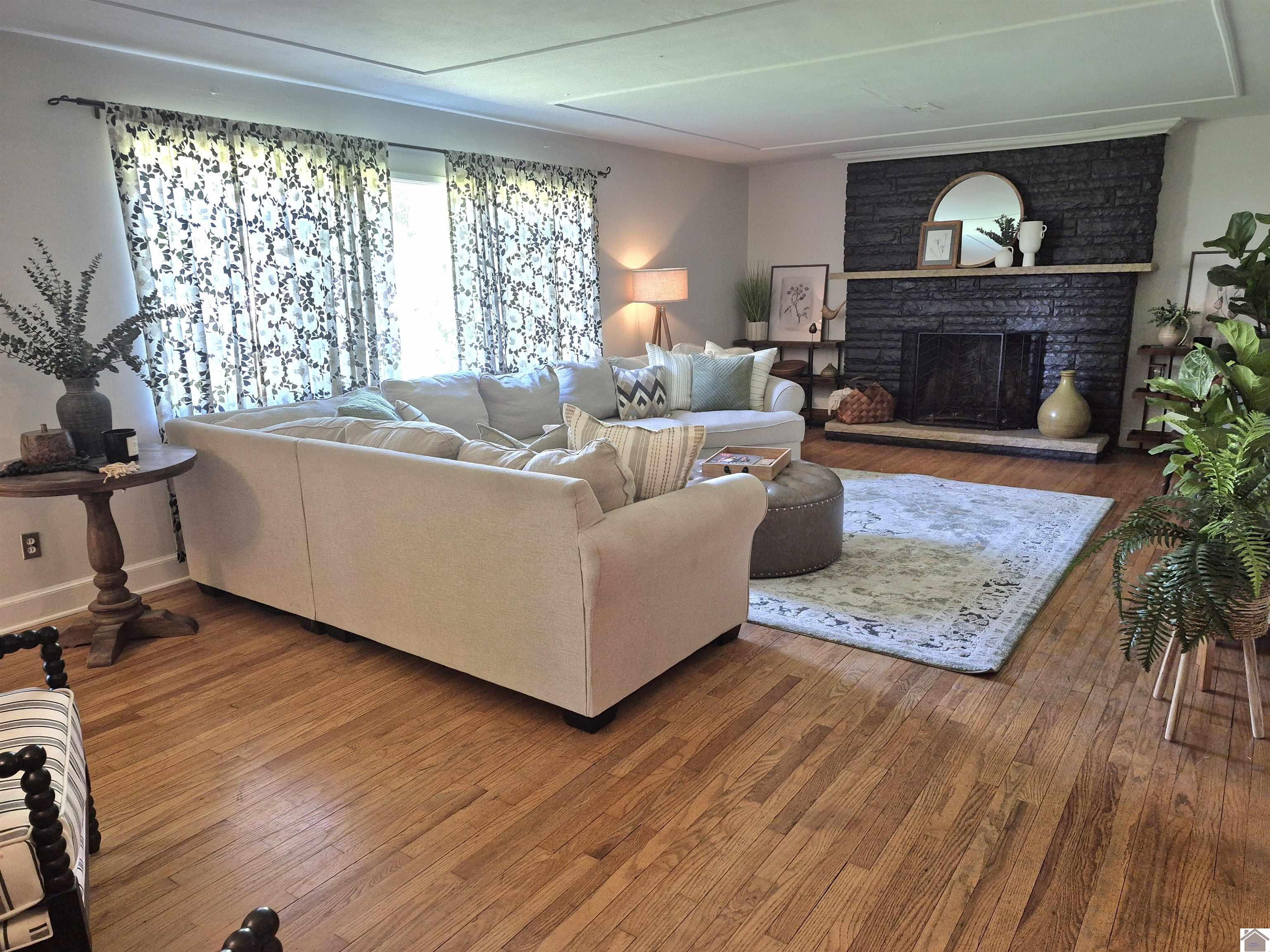 300 Cardinal Ln, Paducah, KY 42001 Listing Photo  5