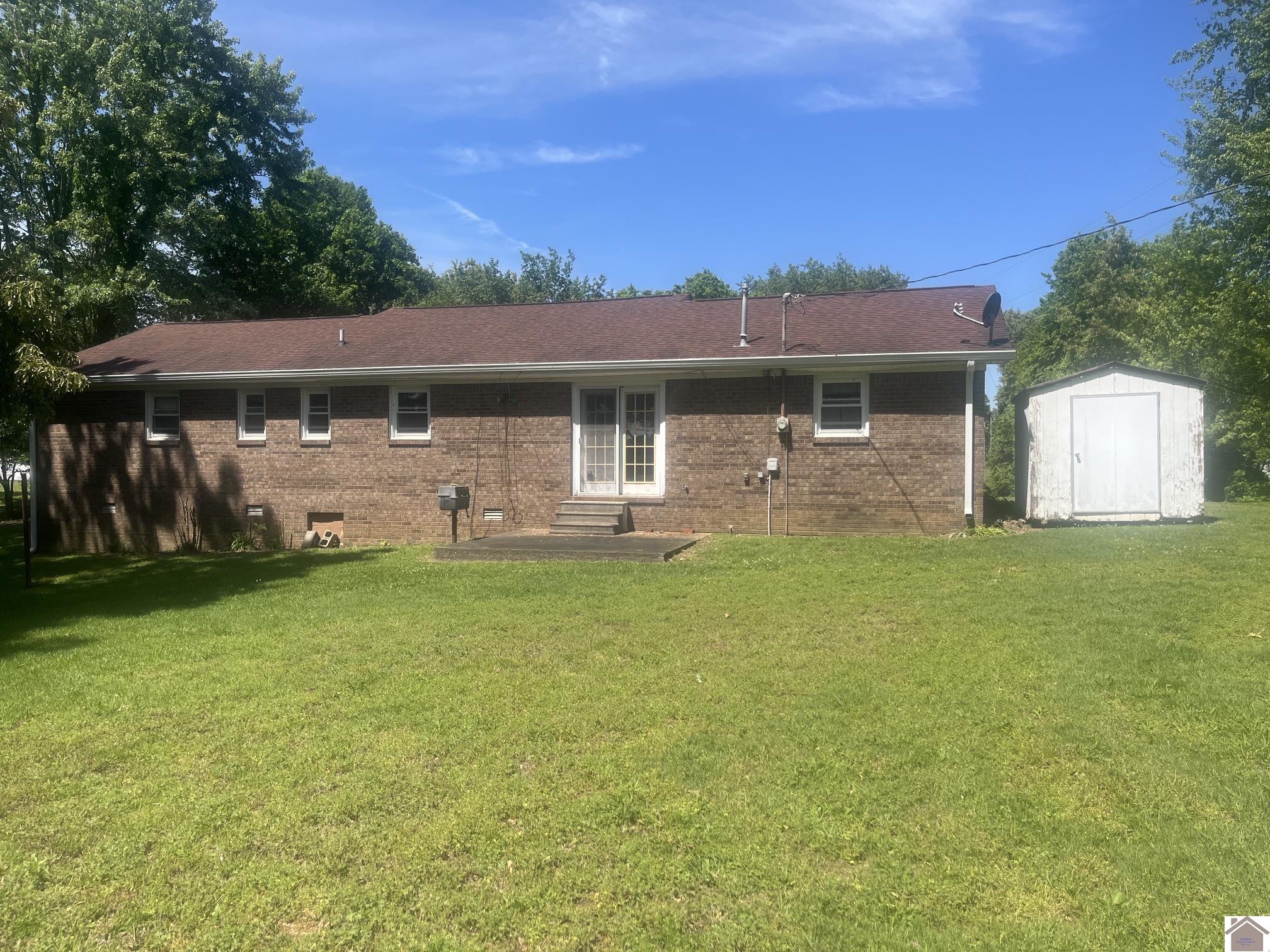 155 Shelby Dr, Wingo, KY 42088-9019 Listing Photo  3