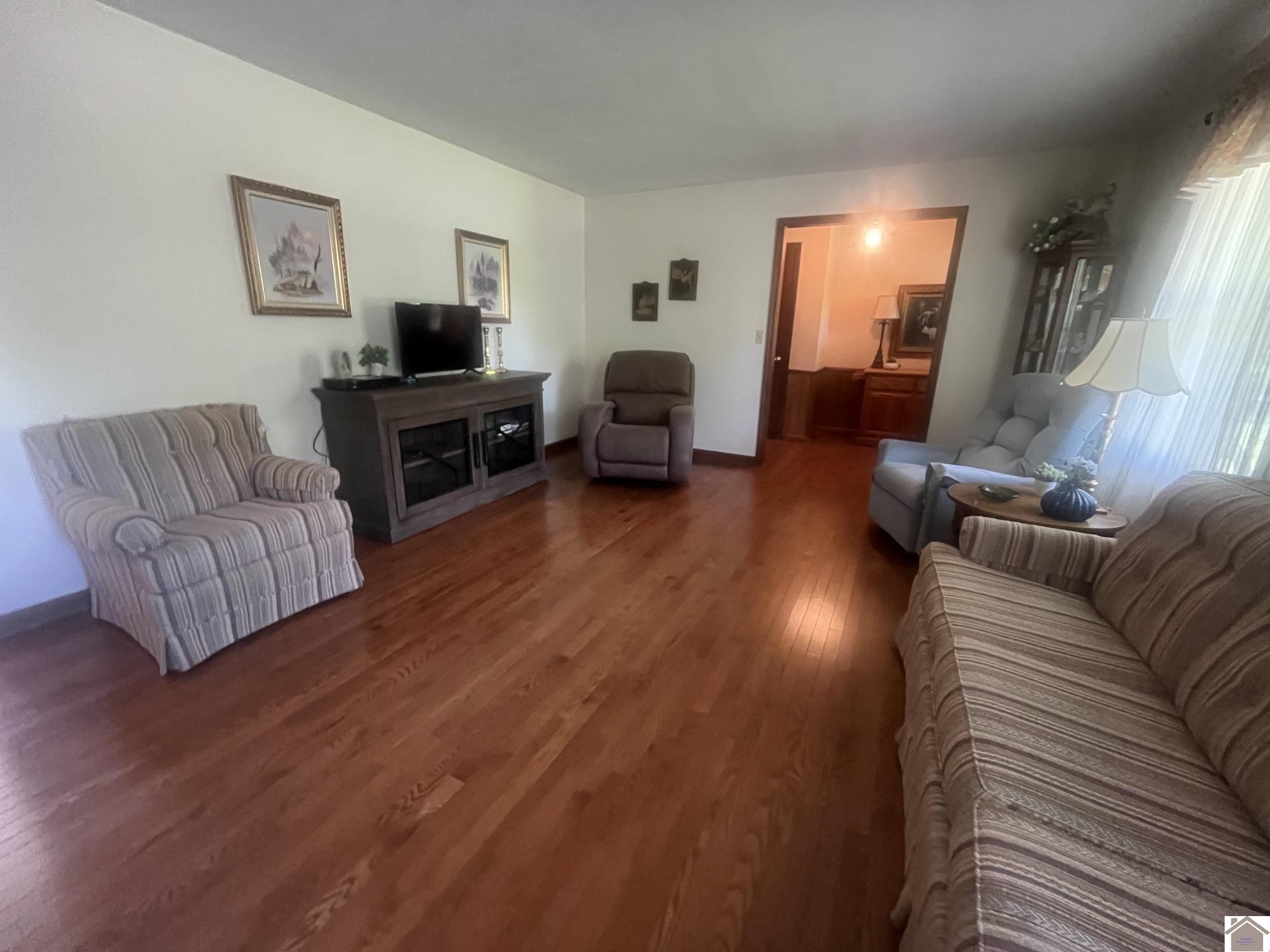 155 Shelby Dr, Wingo, KY 42088-9019 Listing Photo  5