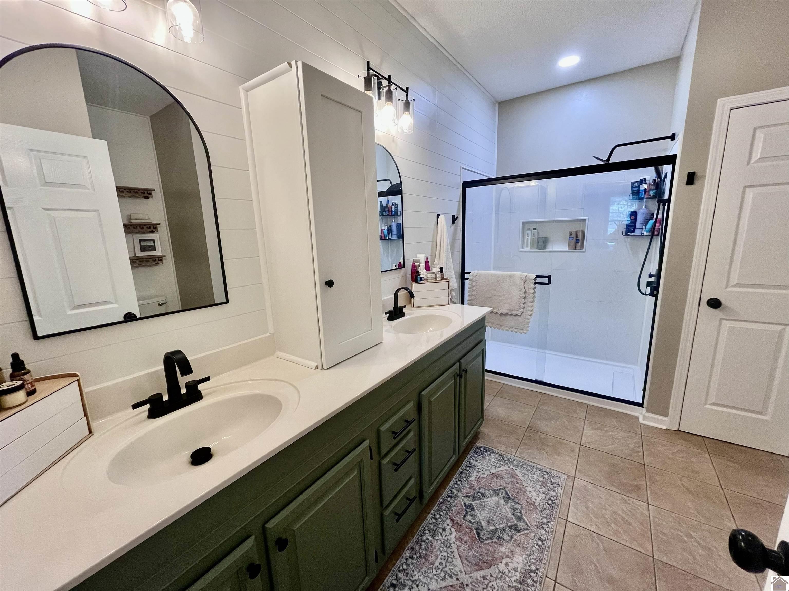 33 Village Drive West, Paducah, KY 42003 Listing Photo  23