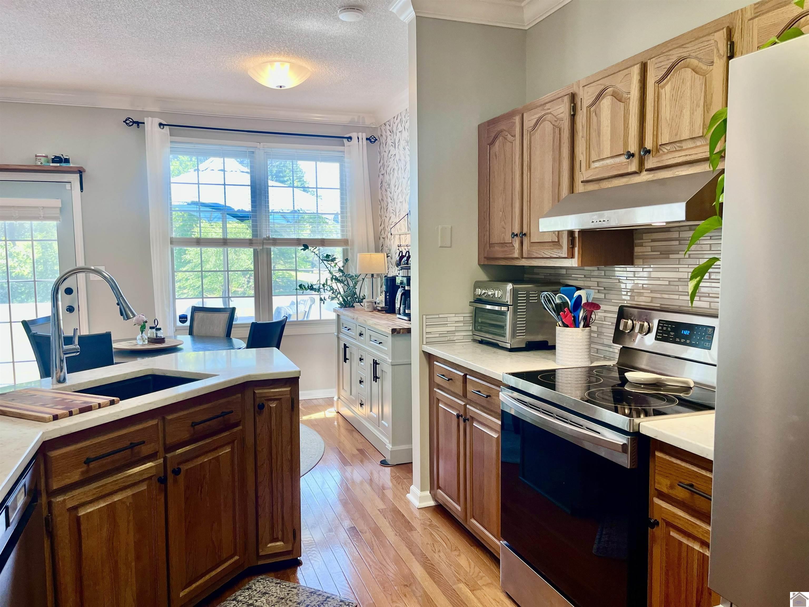 33 Village Drive West, Paducah, KY 42003 Listing Photo  10