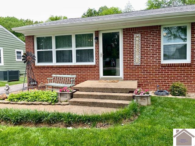 268 Navaho Drive, Paducah, KY 42003 Listing Photo  1