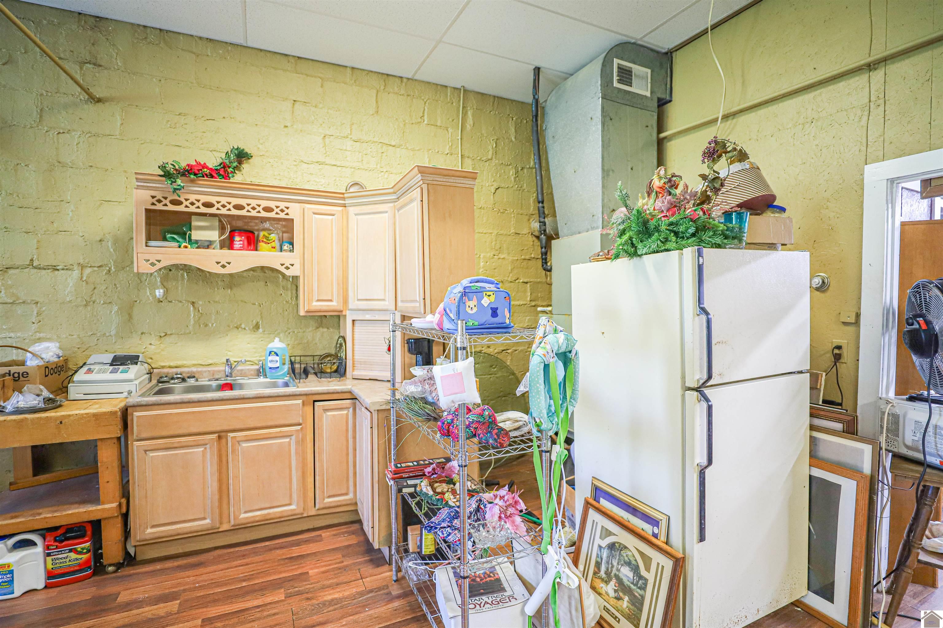 210 Main St, Hazel, KY 42049 Listing Photo  16