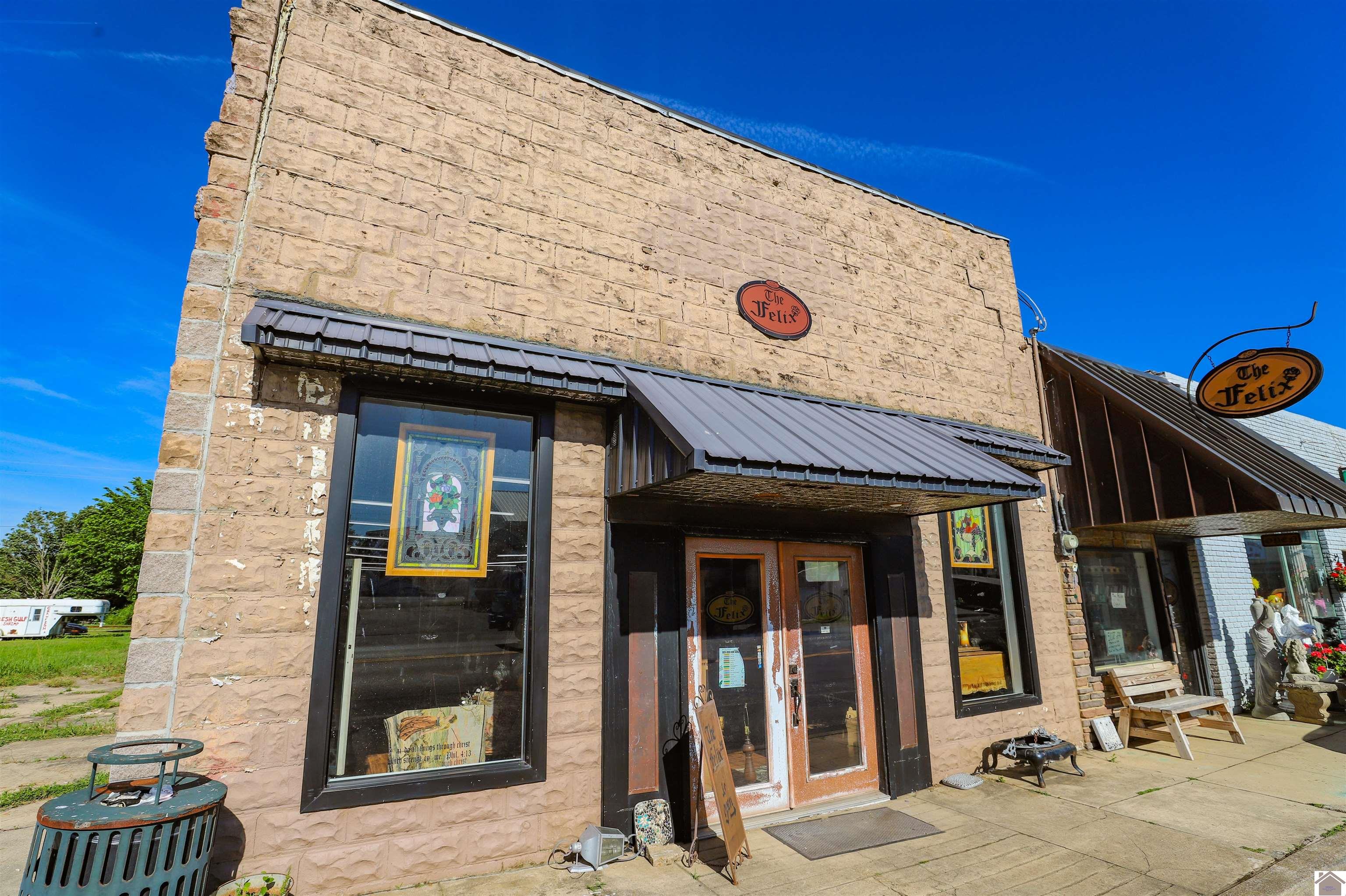 210 Main St, Hazel, KY 42049 Listing Photo  6