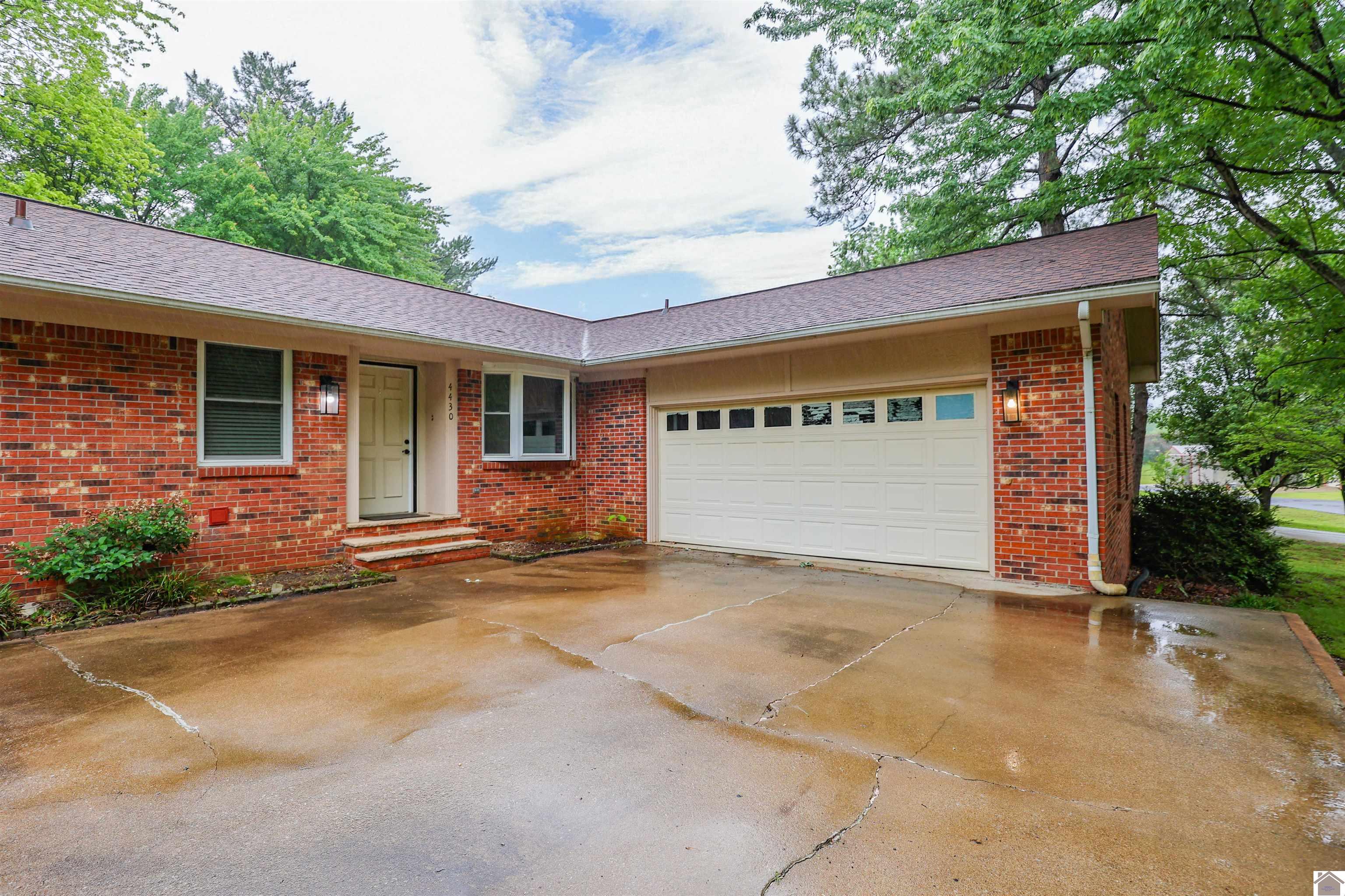 4430 Chicadee Drive, Paducah, KY 42001 Listing Photo  3