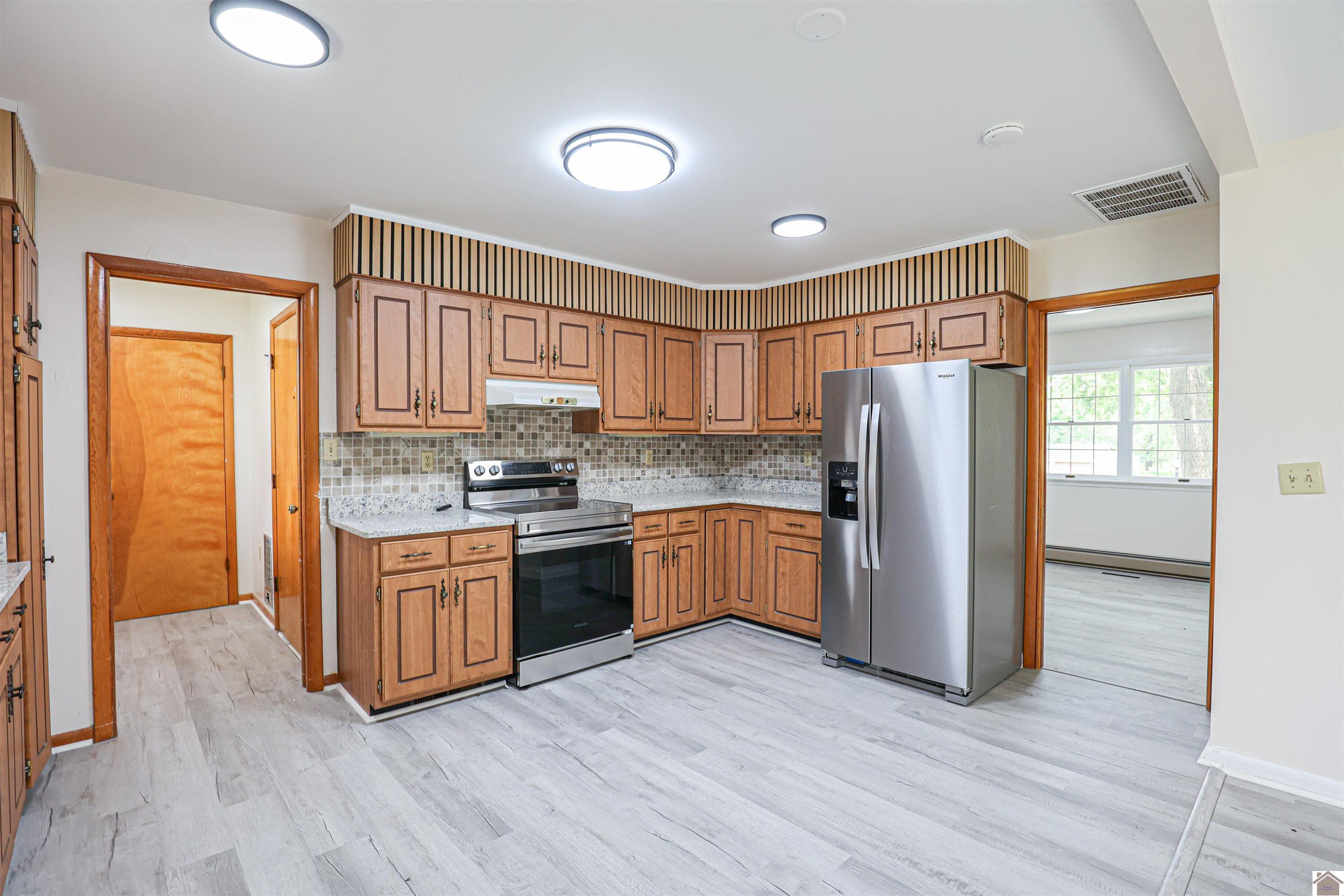 5861 Kathy Drive, Paducah, KY 42003 Listing Photo  12