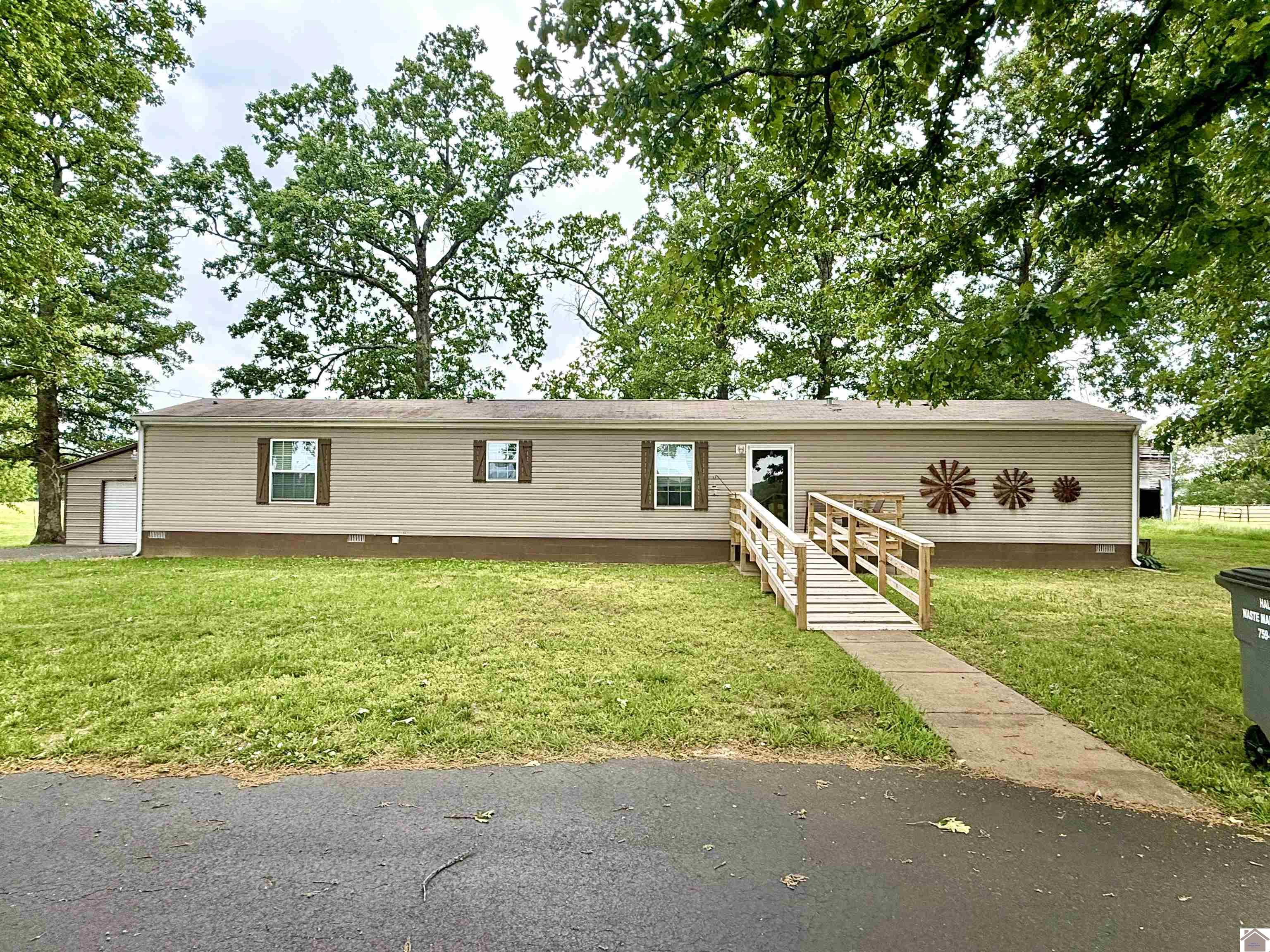 1211 Lawson Rd, Murray, KY 42071 Listing Photo  1